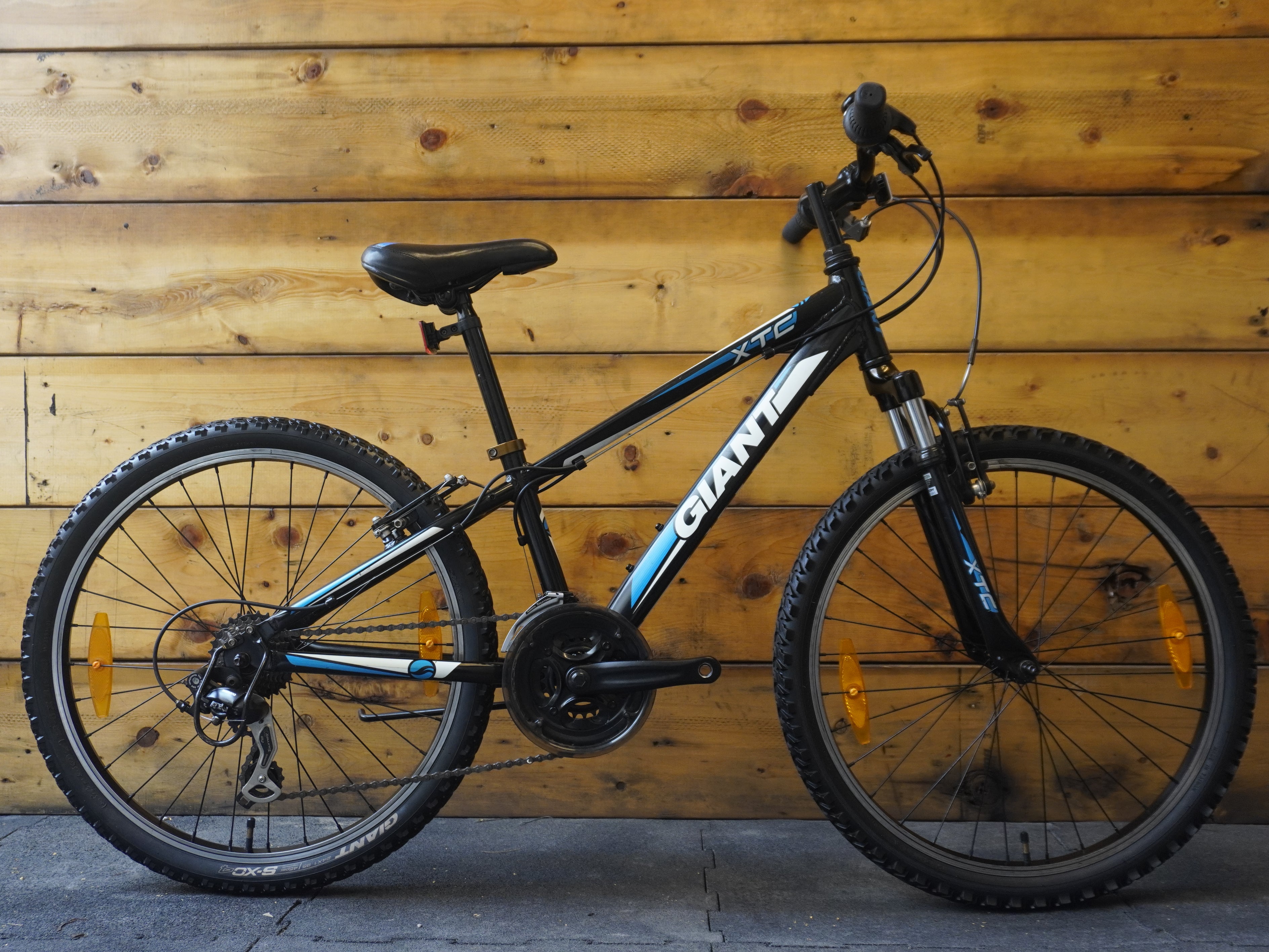 Giant XTC JR 2 24" Kids Bike