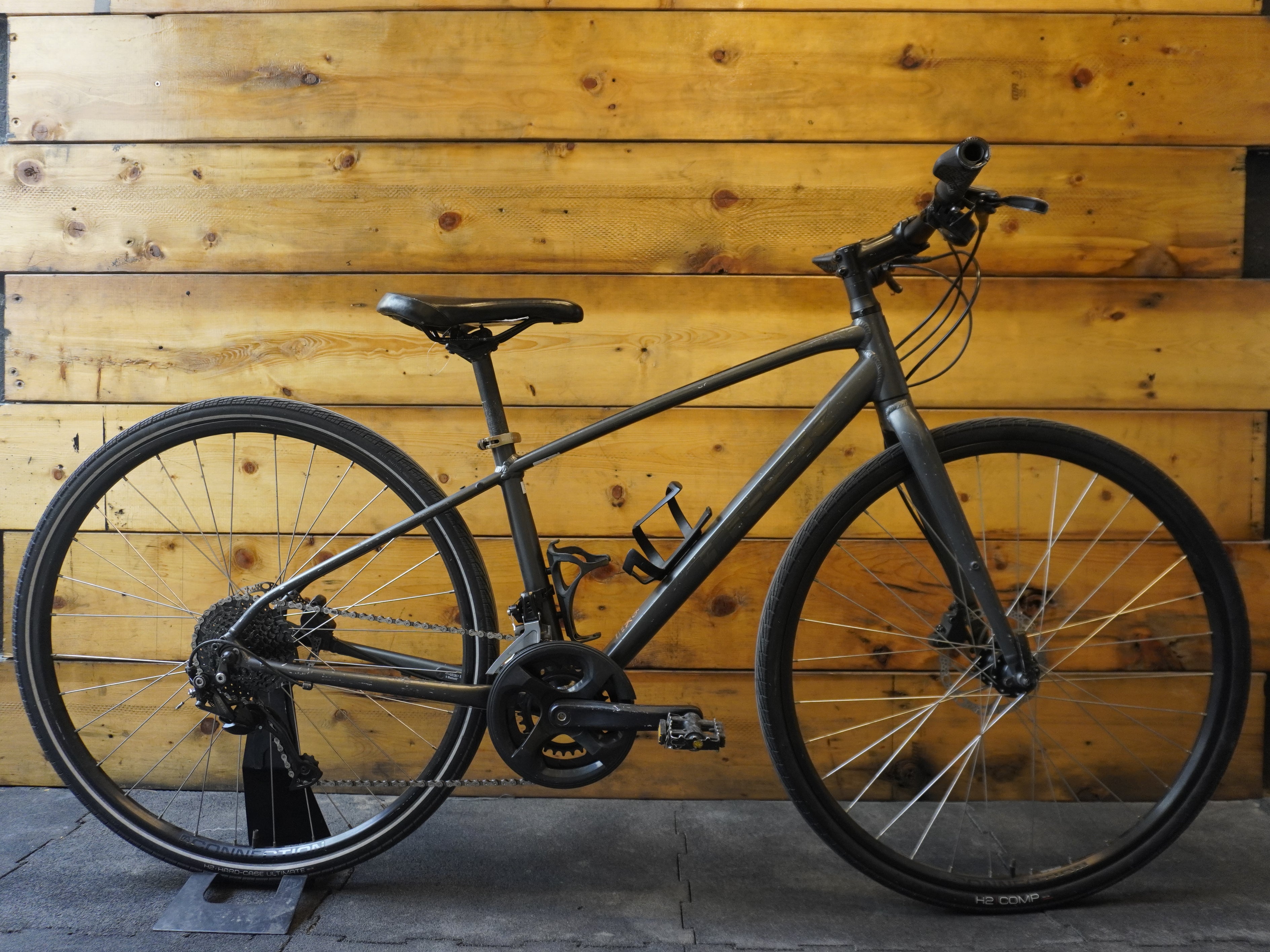 RENT Trek FX2 Hybrid Bike