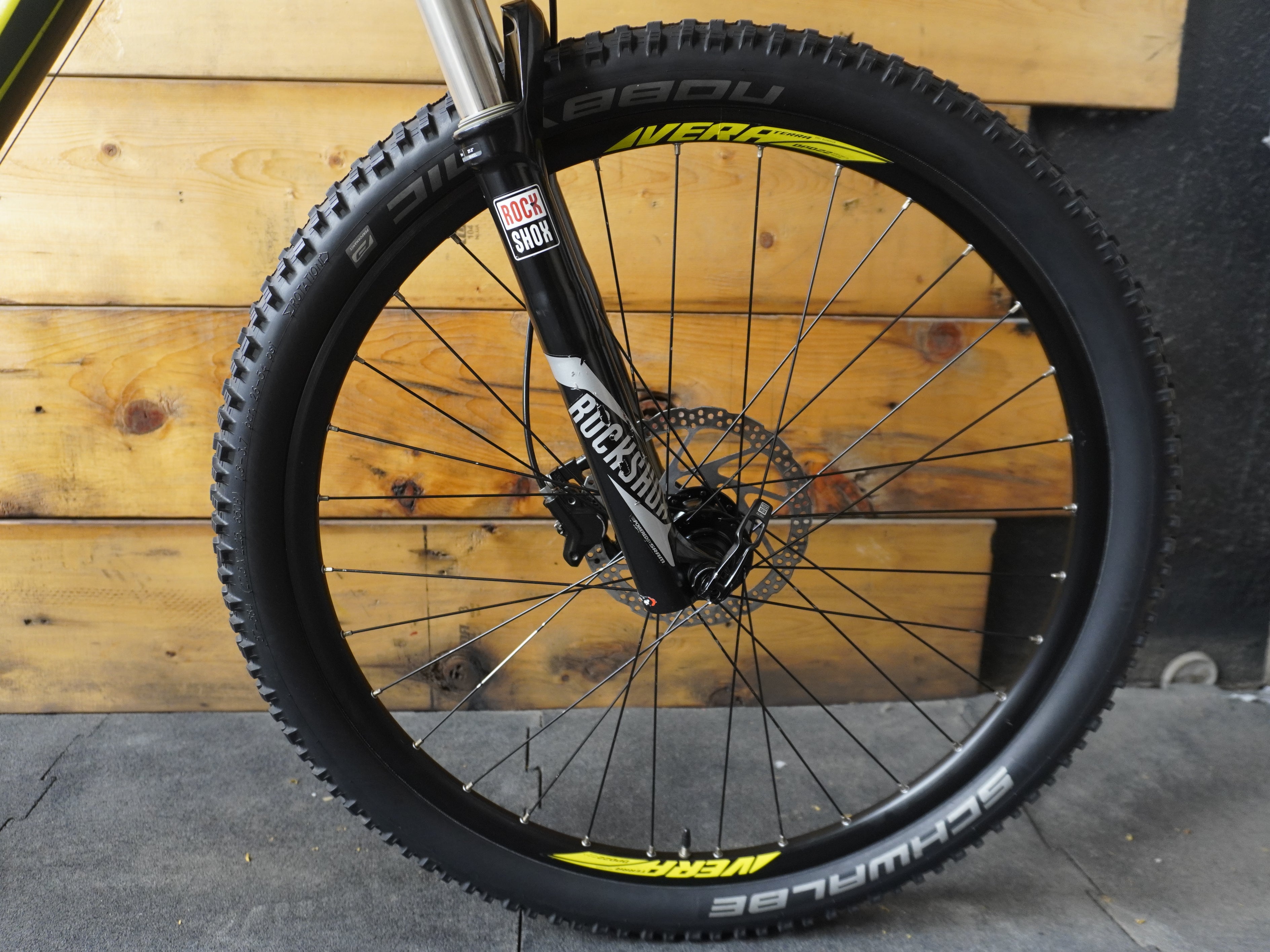 Fuji Reveal 27.5 Mountain Bike