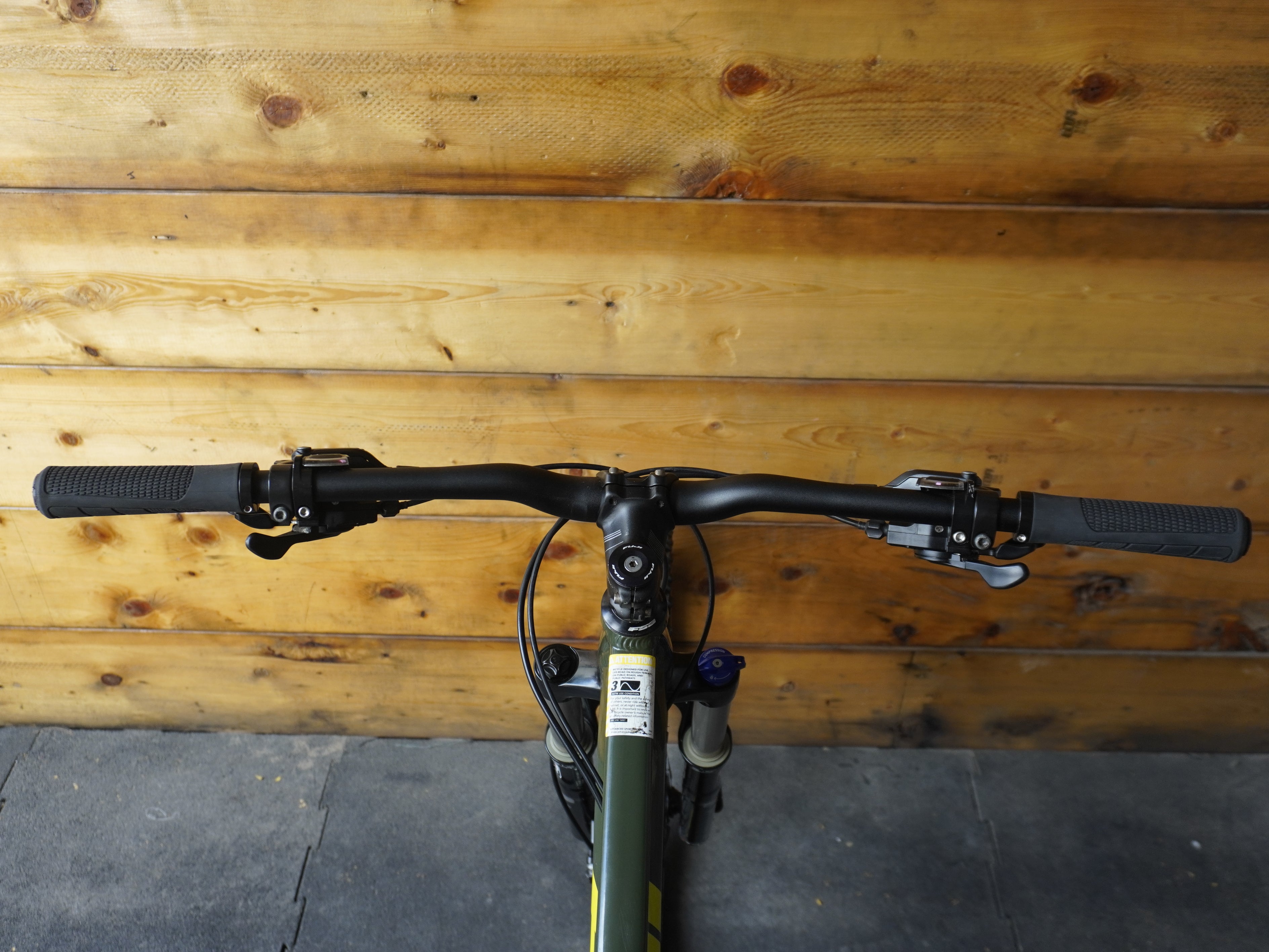 Fuji Reveal 27.5 Mountain Bike