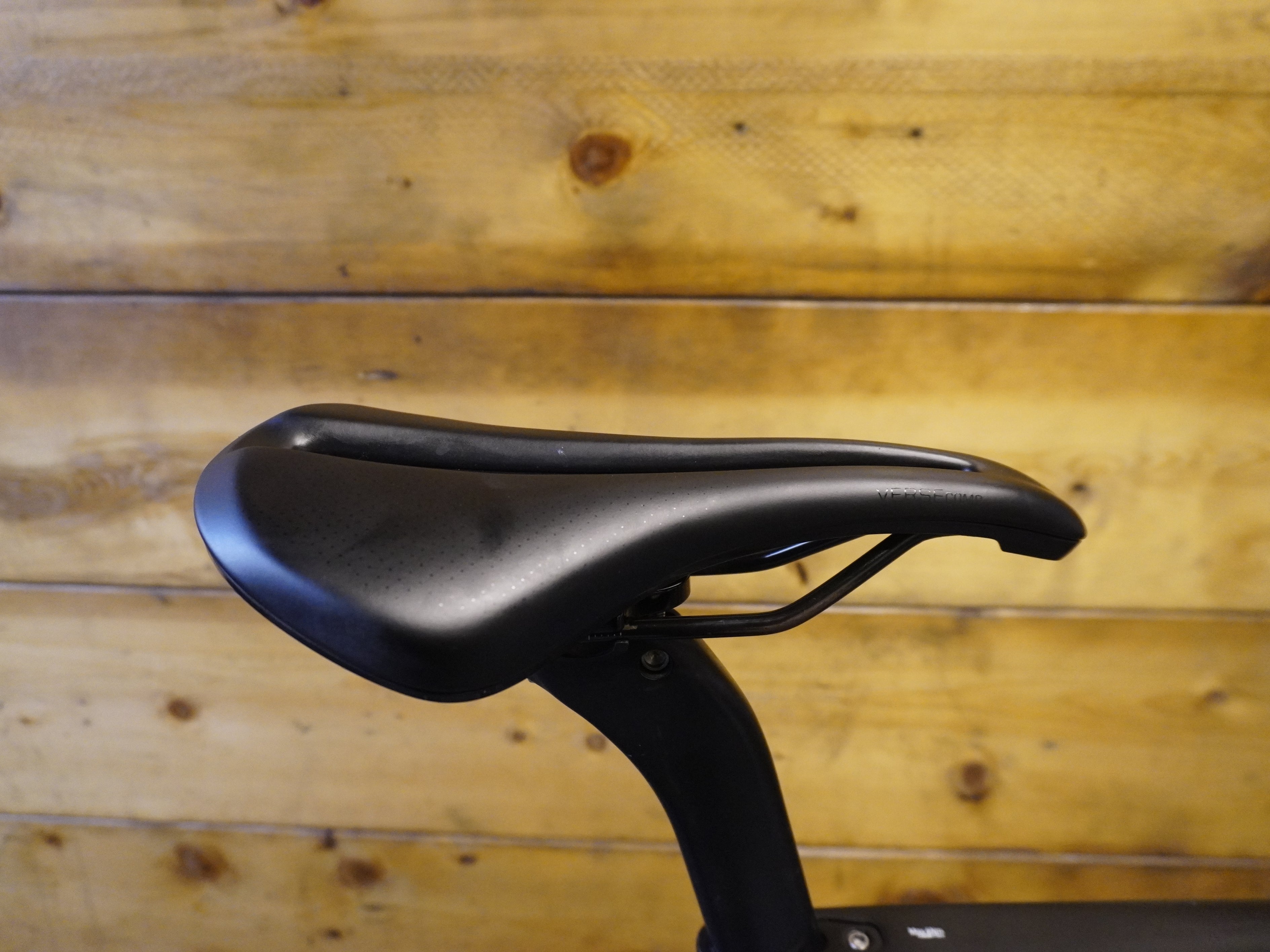 RENT Pinarello Gan Road Bike