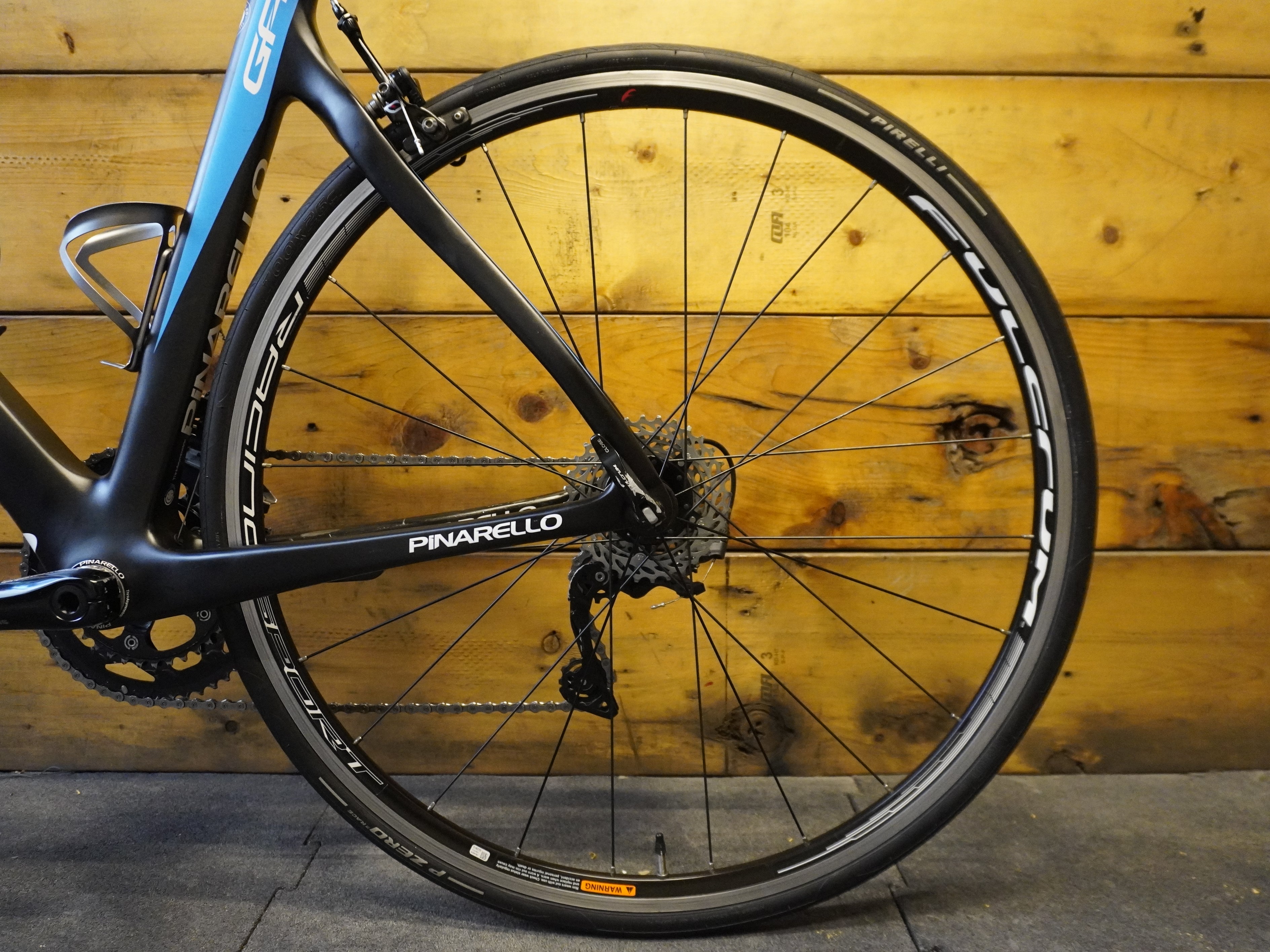 RENT Pinarello Gan Road Bike