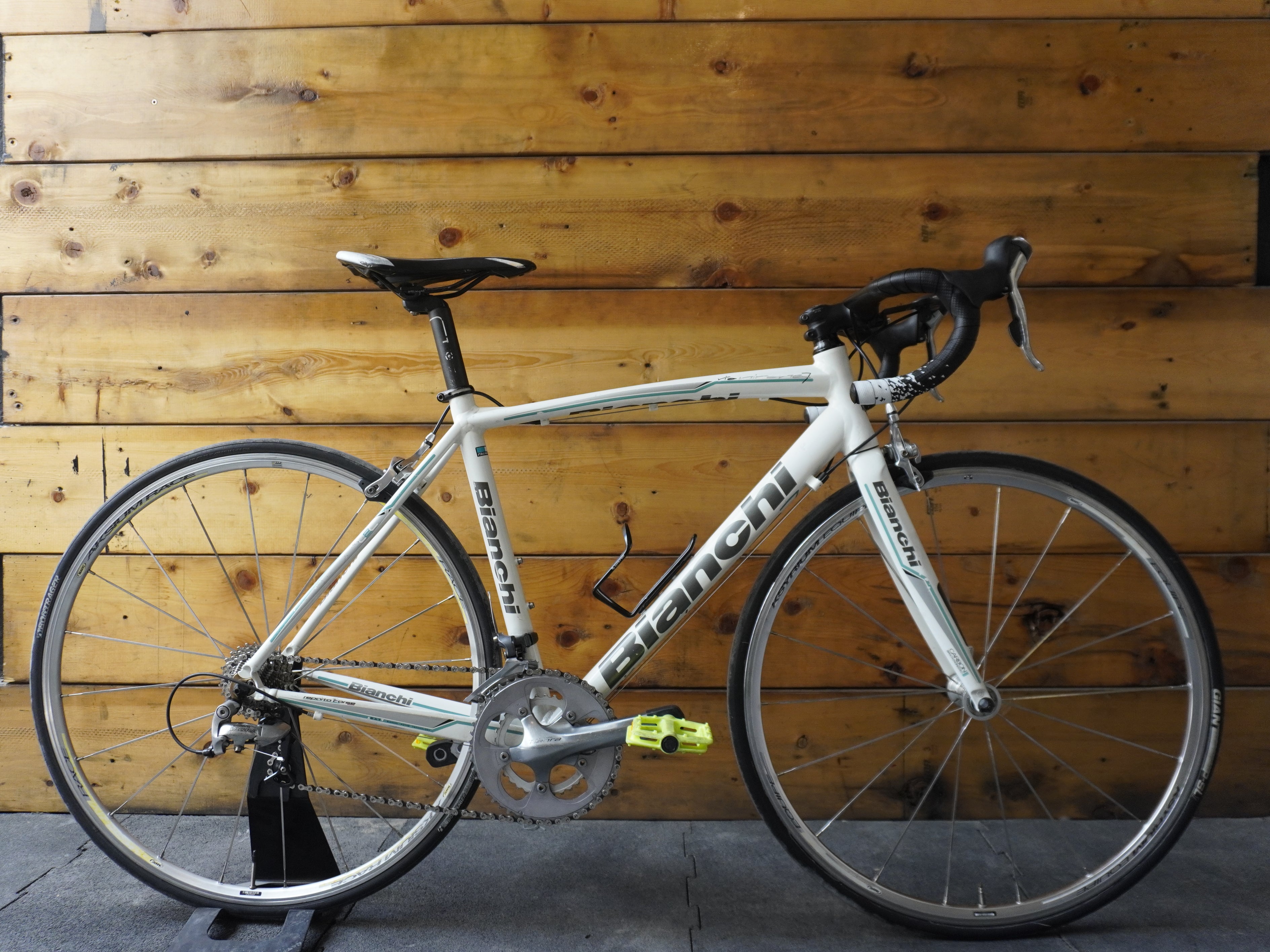 RENT Bianchi Via Nirone 7 Road Bike