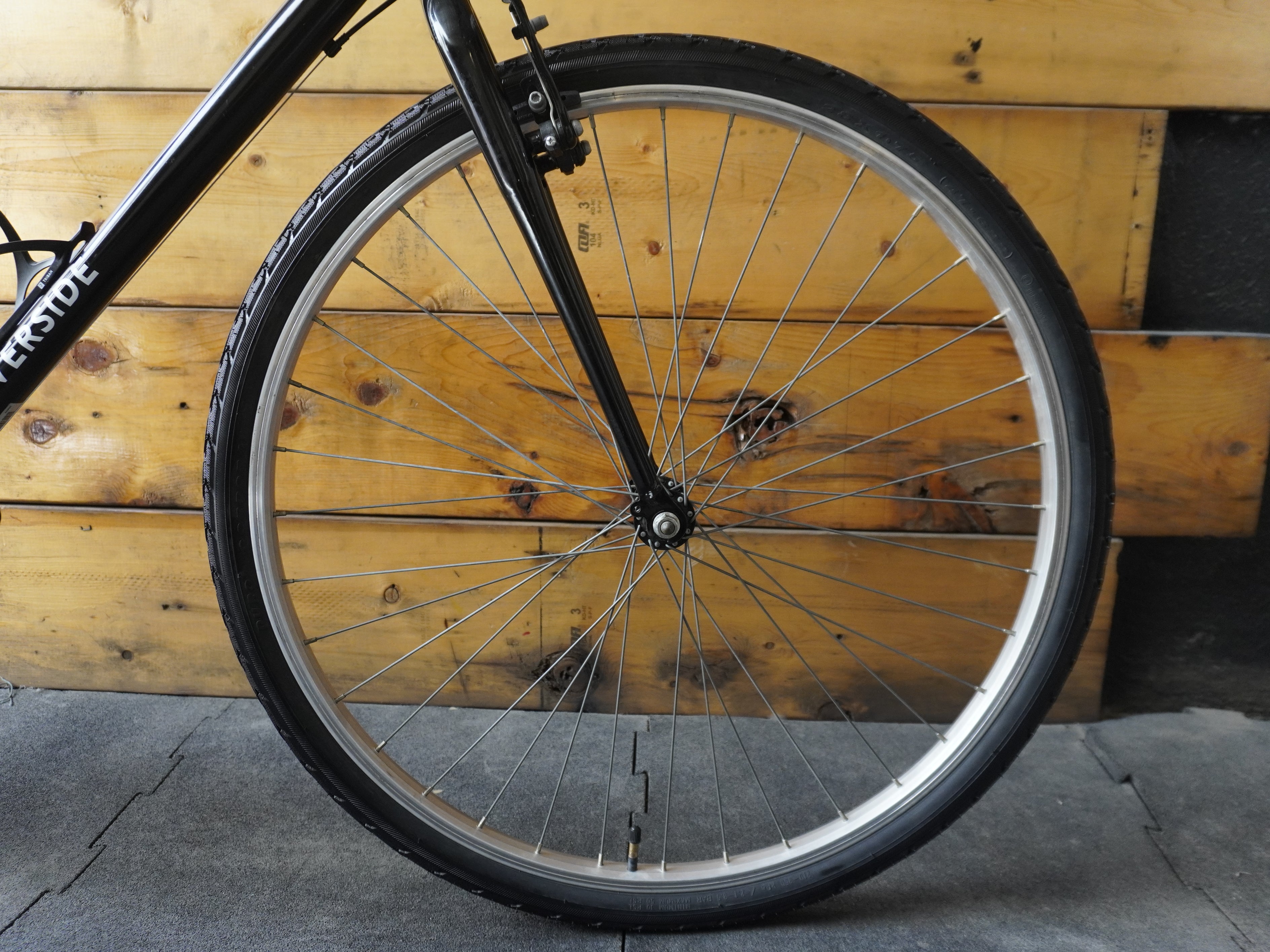 Decathlon Riverside Hybrid Bike