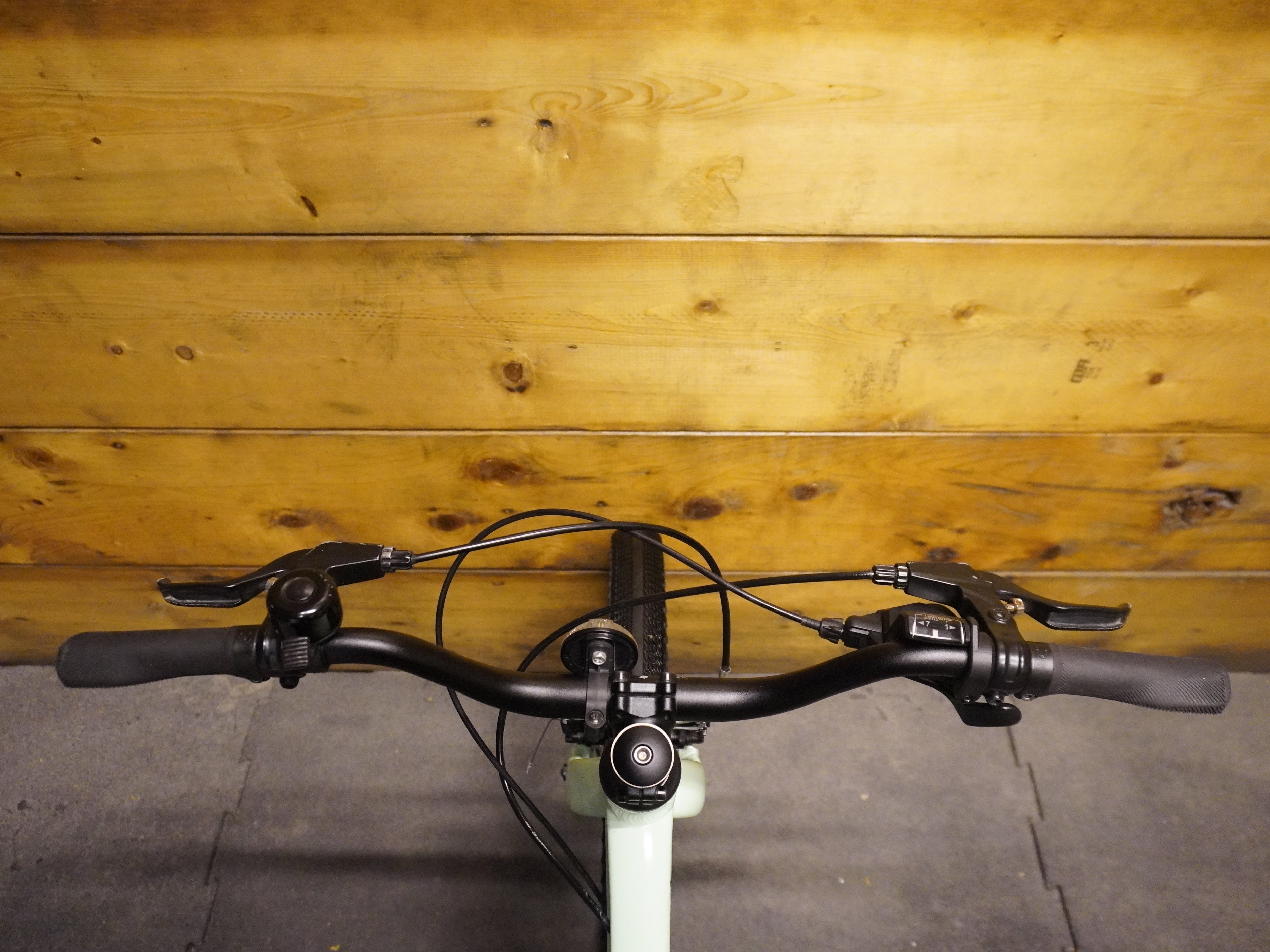 RENT Specialized Jett 20" Kids Bike