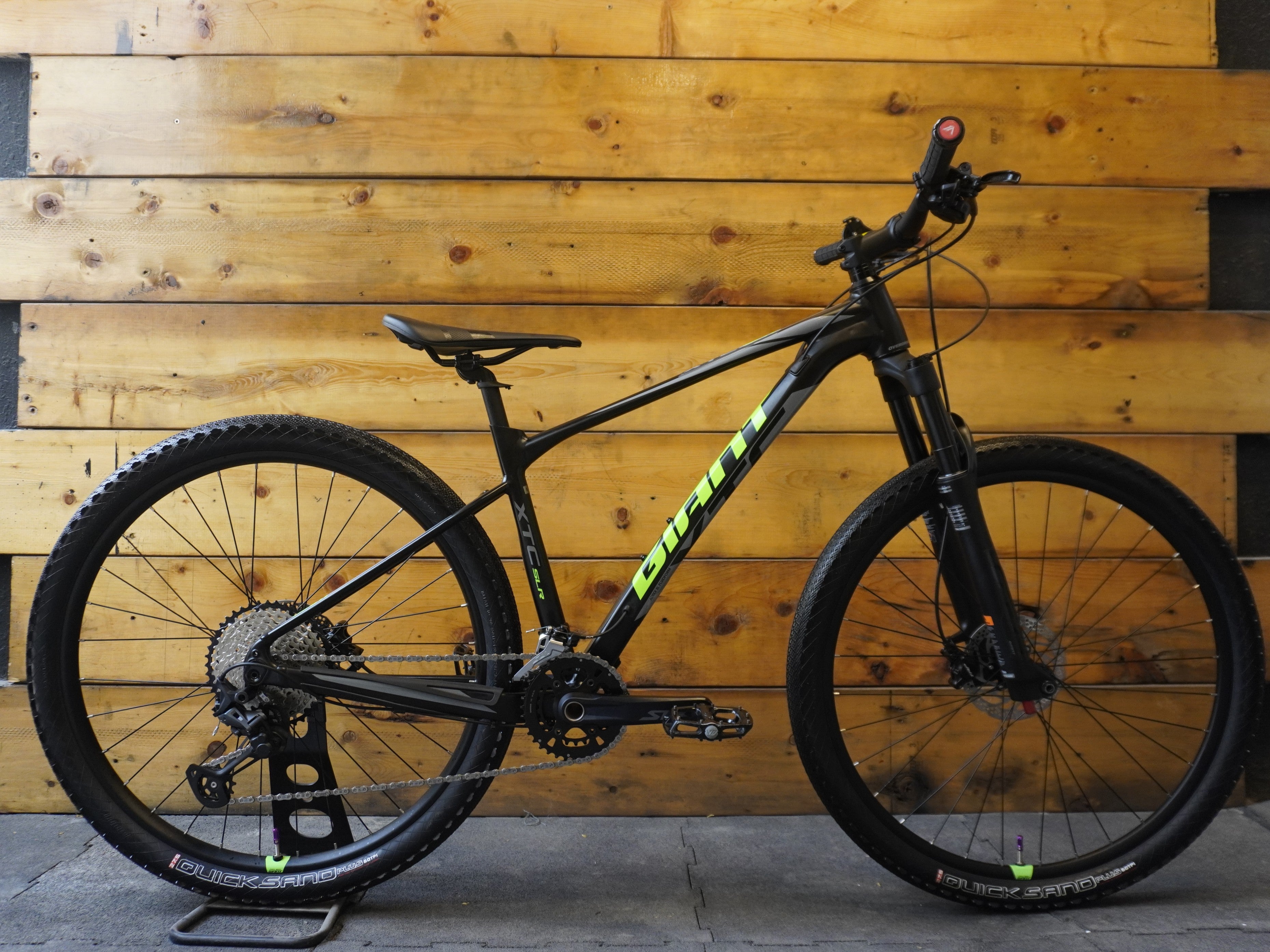 Giant XTC SLR 2 Mountain Bike