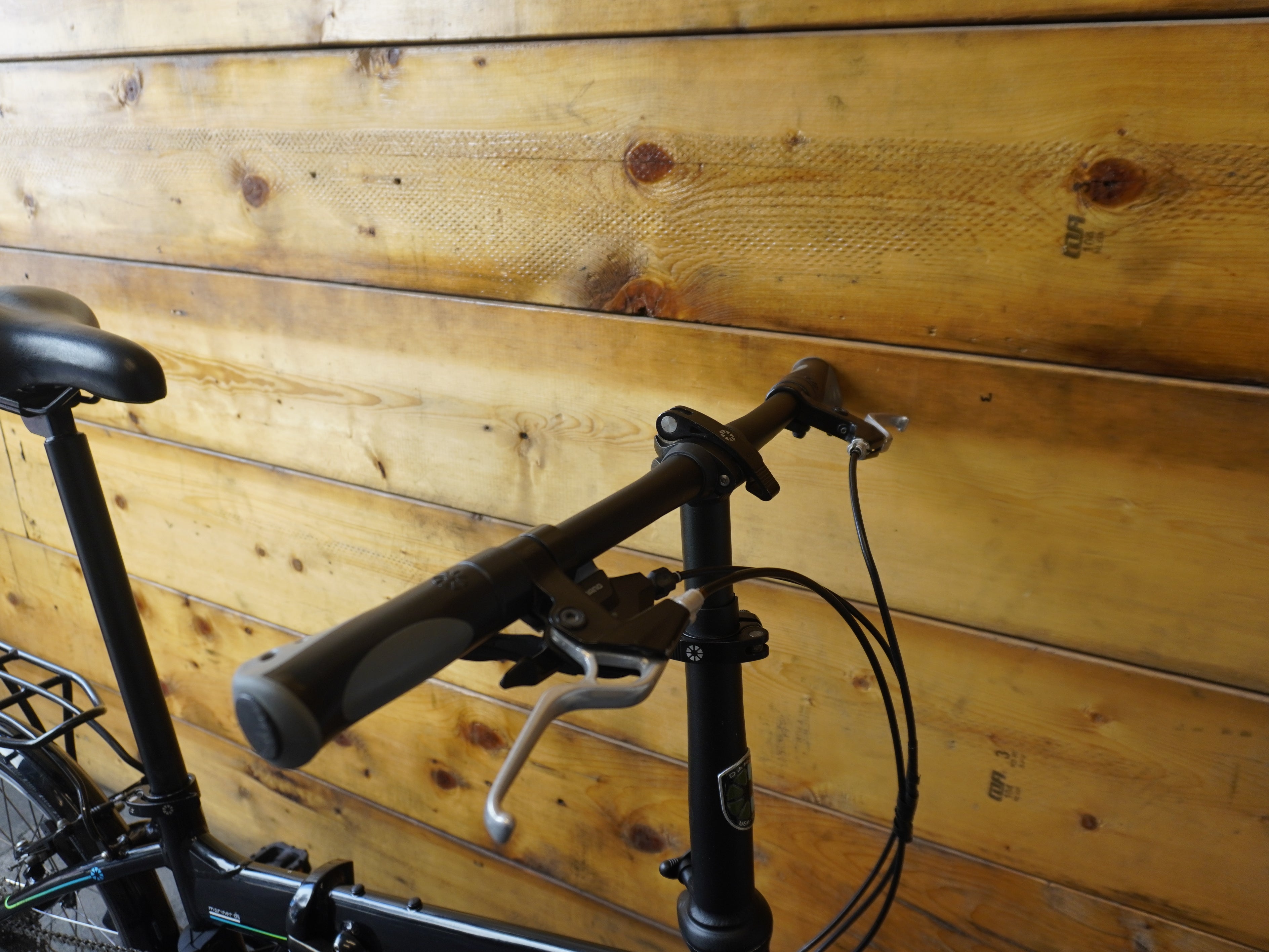 RENT Dahon Mariner D8 Folding Bike