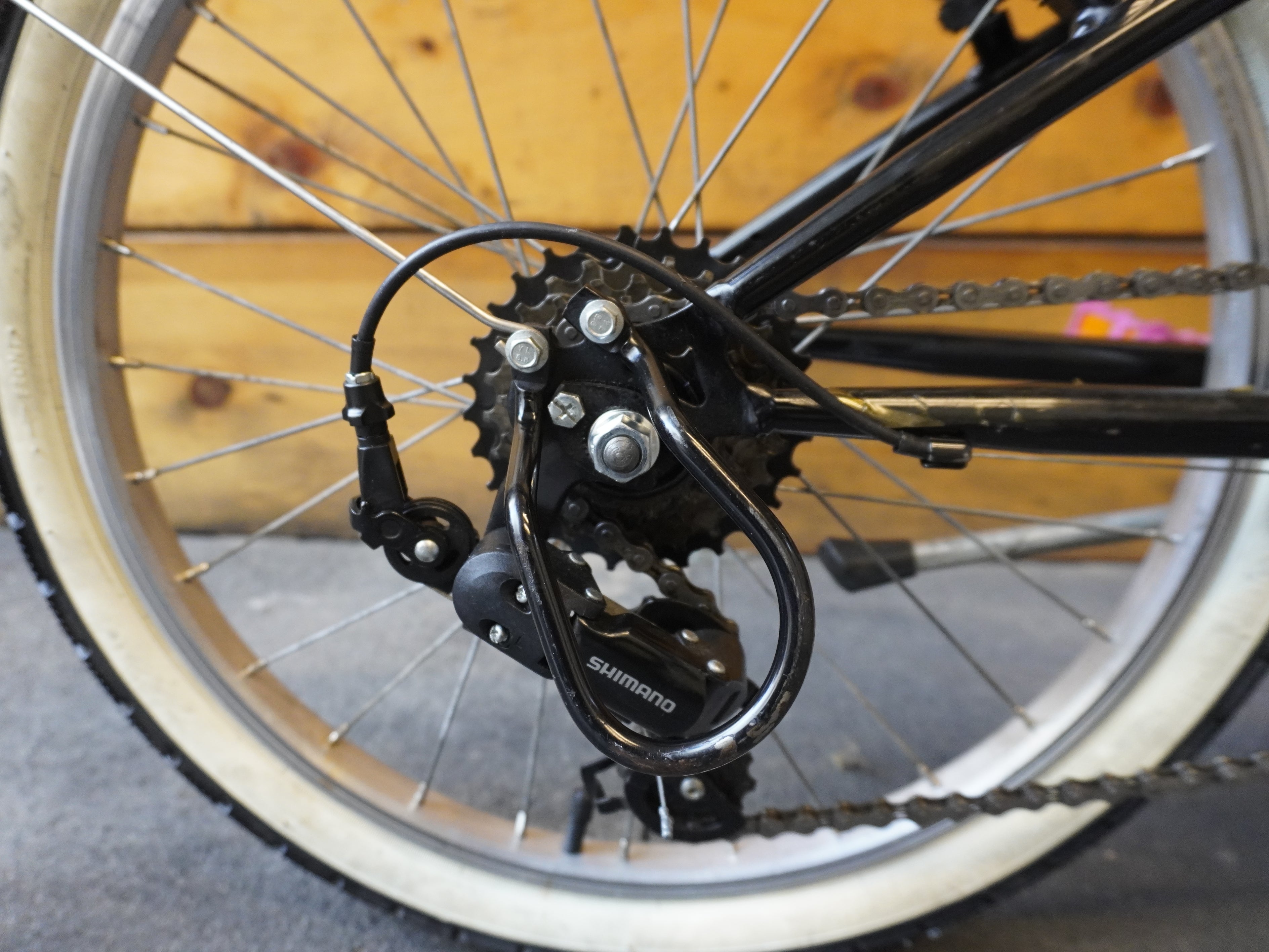 RENT B'Twin Original 500 20" Kids Bike