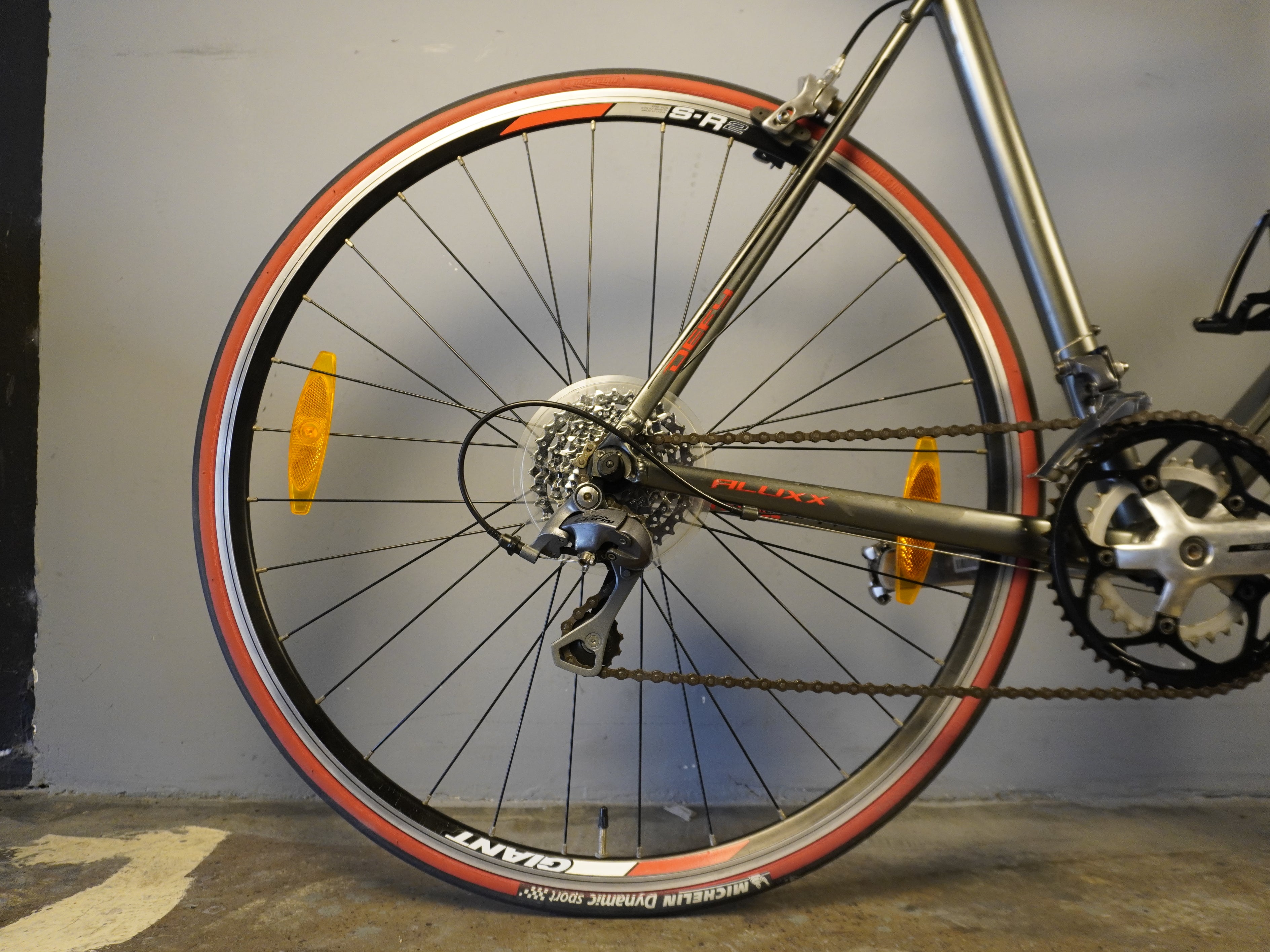 RENT Giant Defy 5 Road Bike