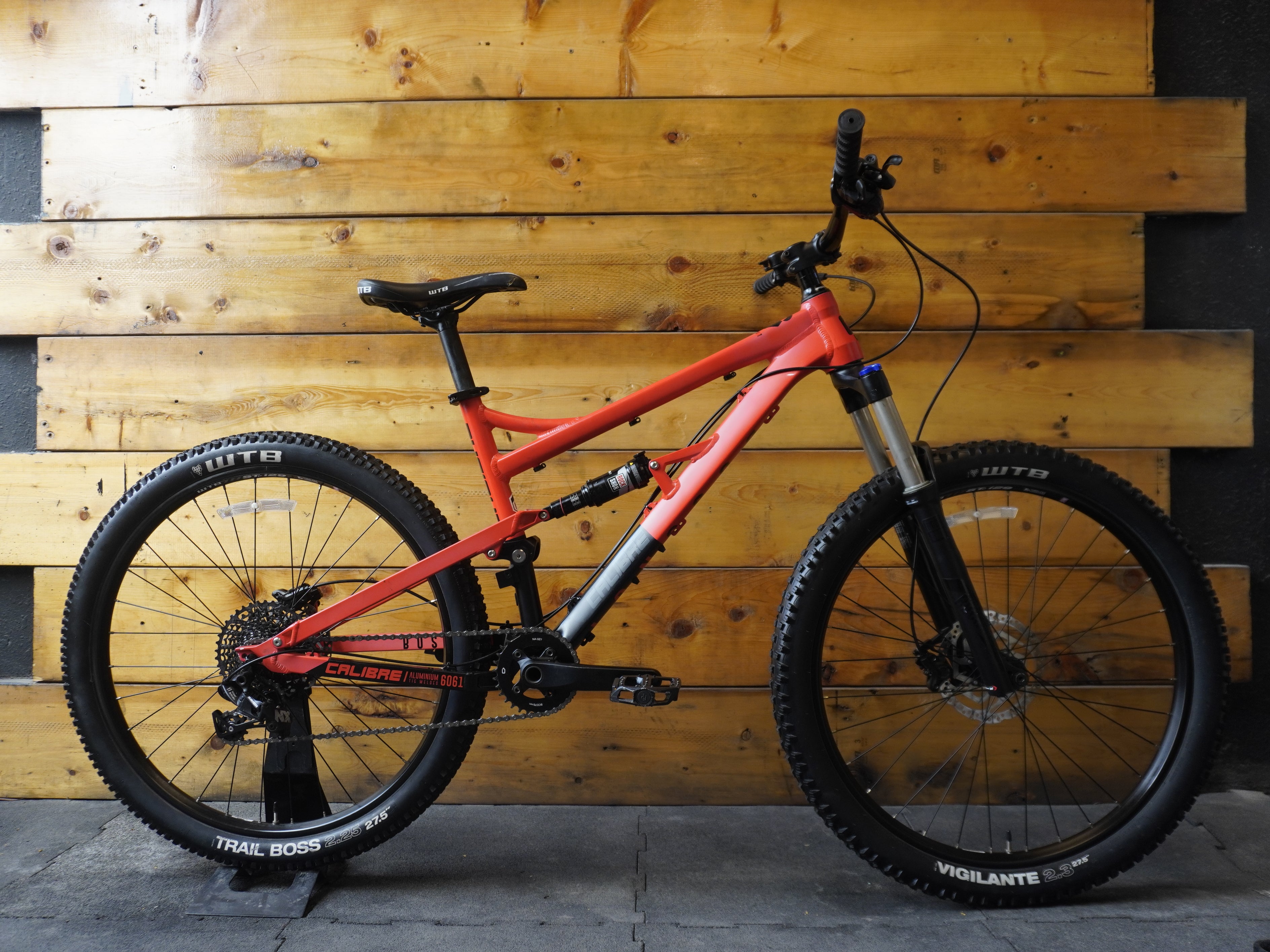 RENT Calibre Bossnut Mountain Bike