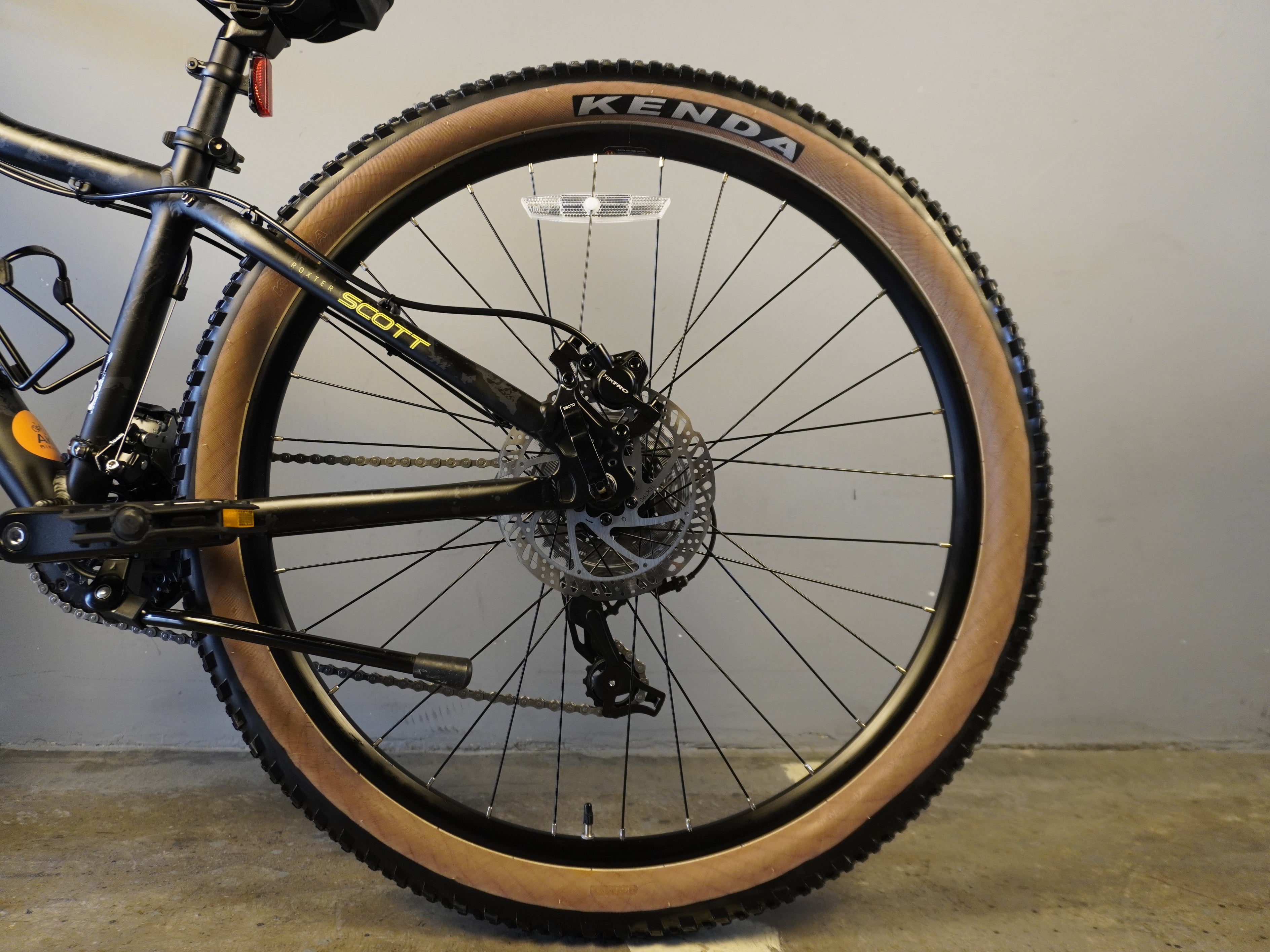 Scott Roxter 26 Kids Bike