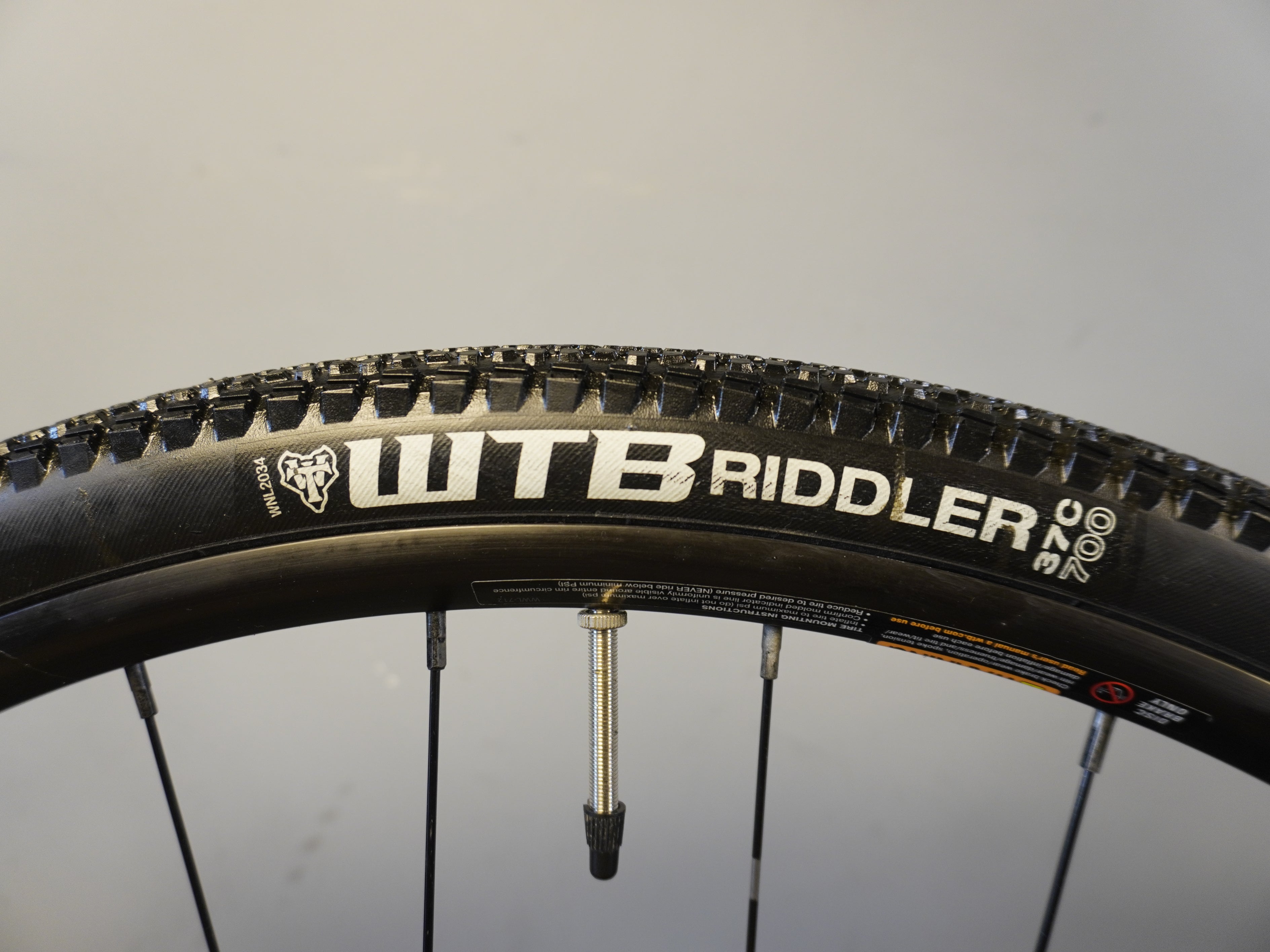 RENT GT Grade Elite Gravel Bike
