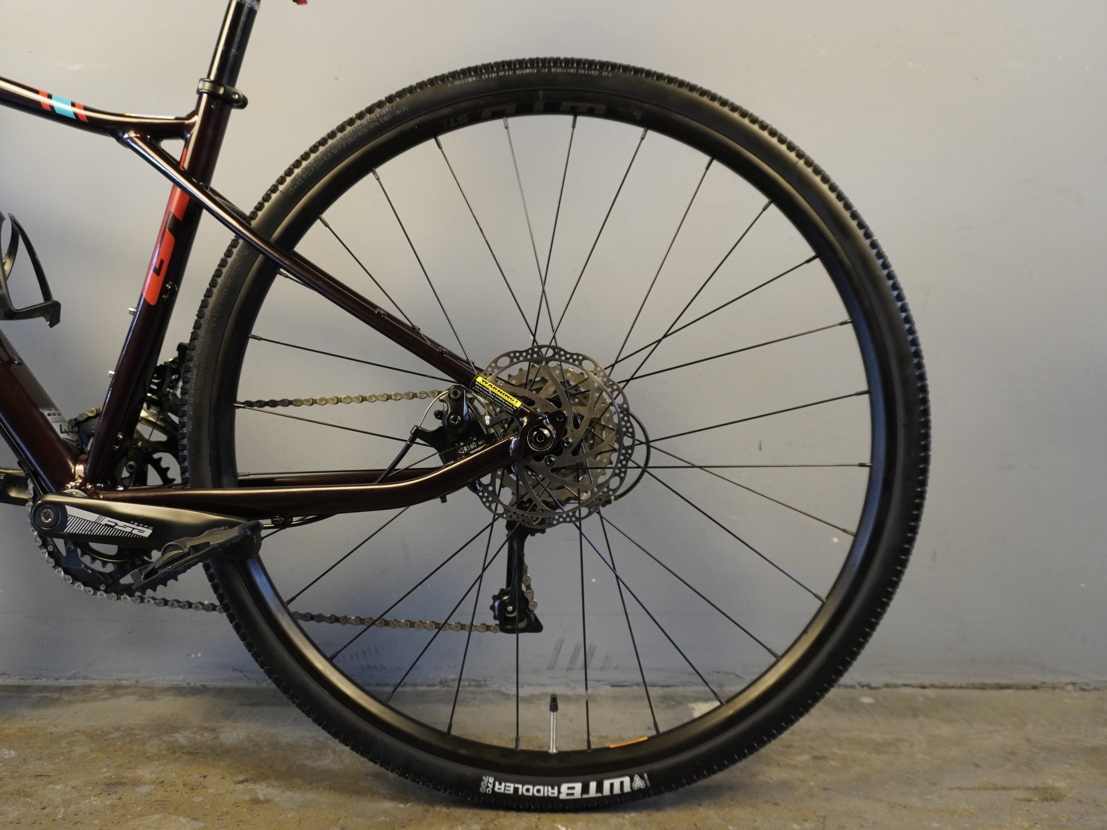 RENT GT Grade Elite Gravel Bike
