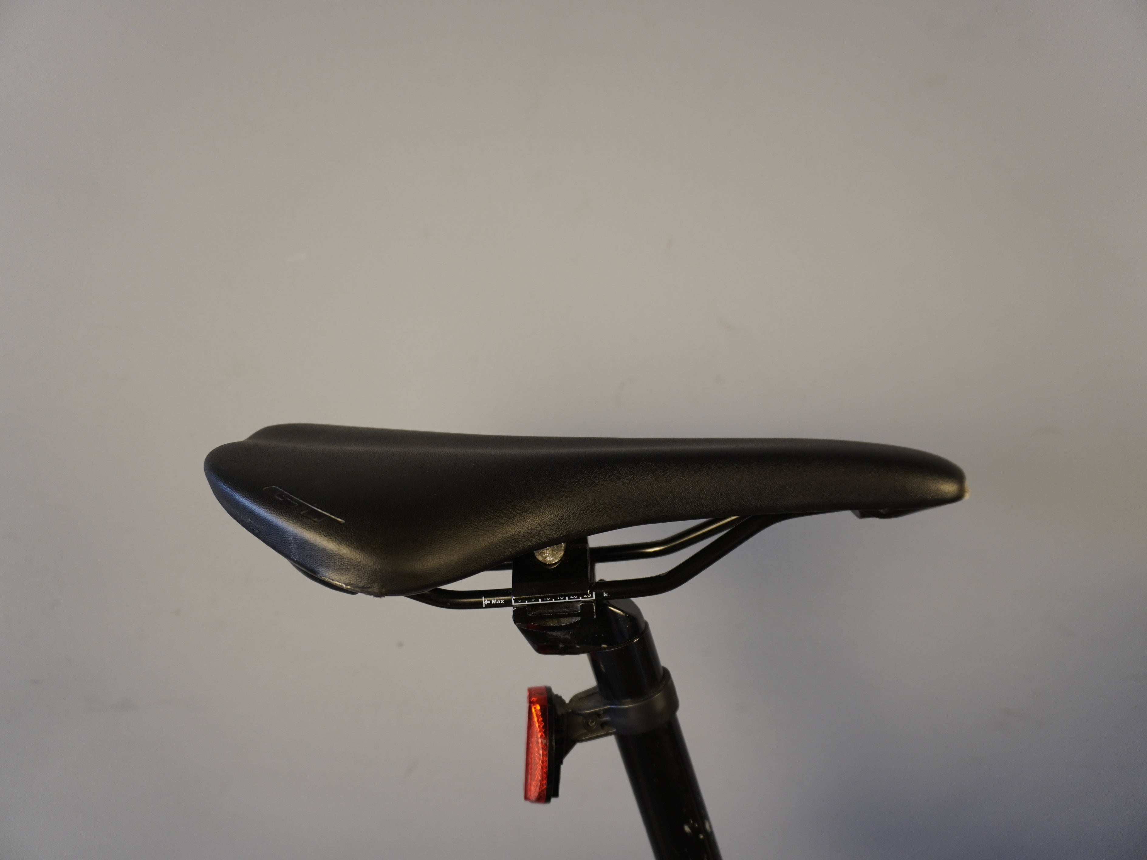 RENT GT Grade Elite Gravel Bike