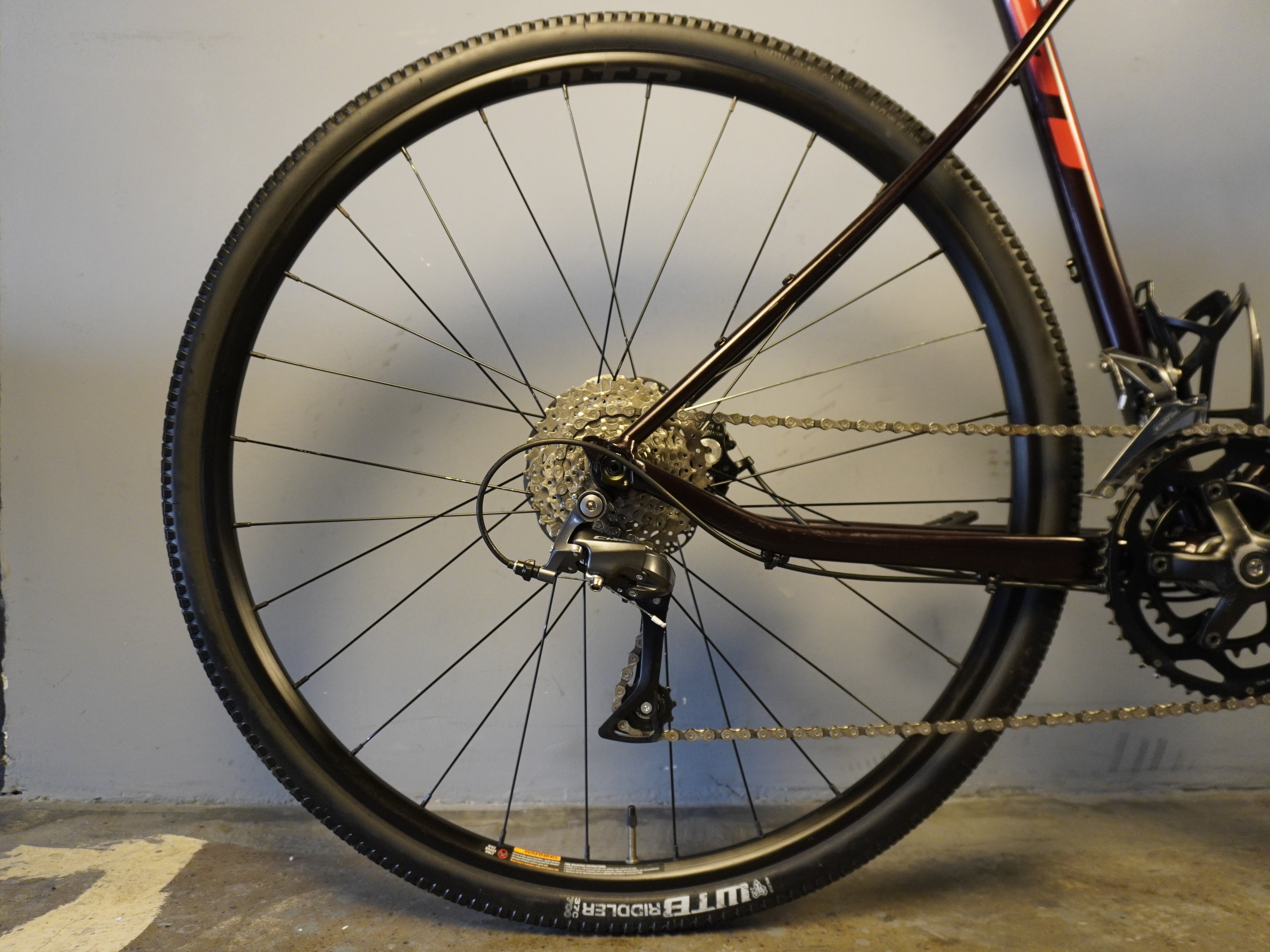 RENT GT Grade Elite Gravel Bike