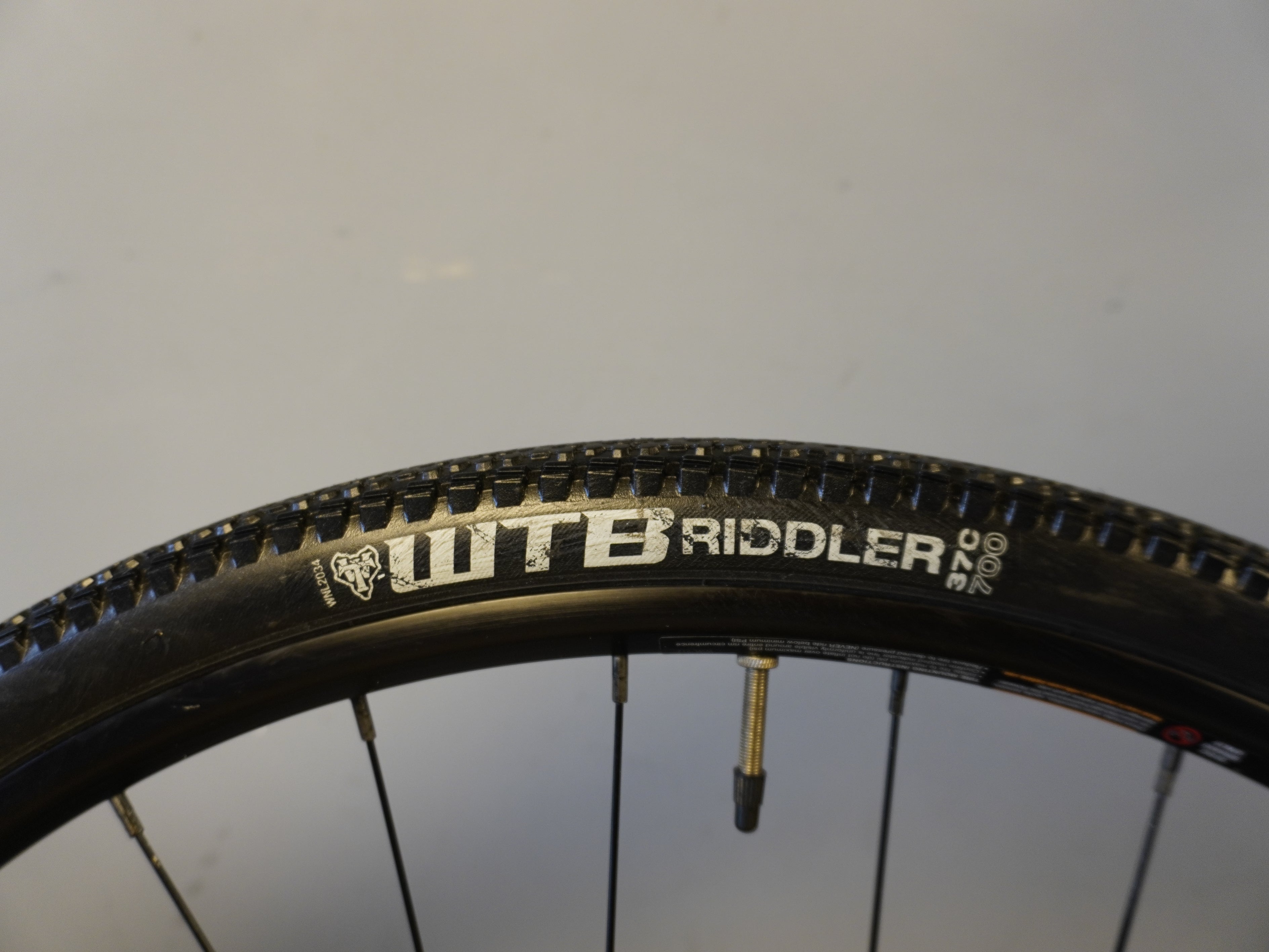 RENT GT Grade Elite Gravel Bike