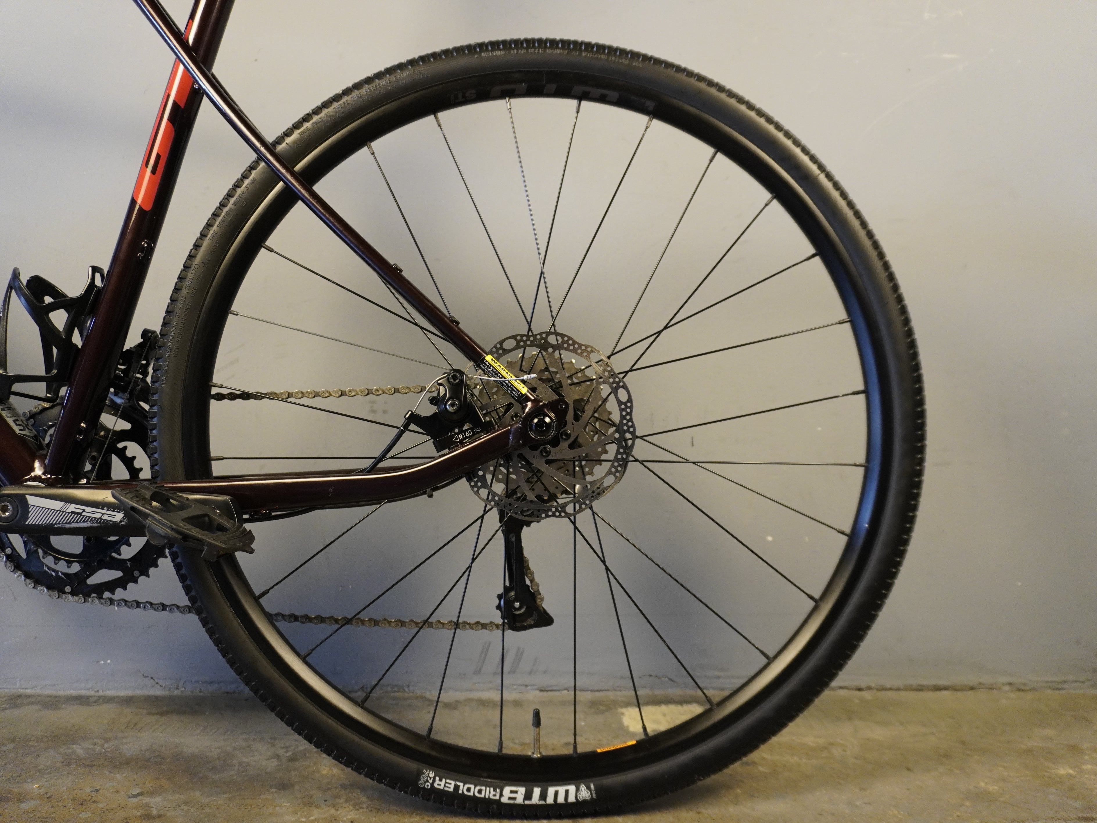 RENT GT Grade Elite Gravel Bike