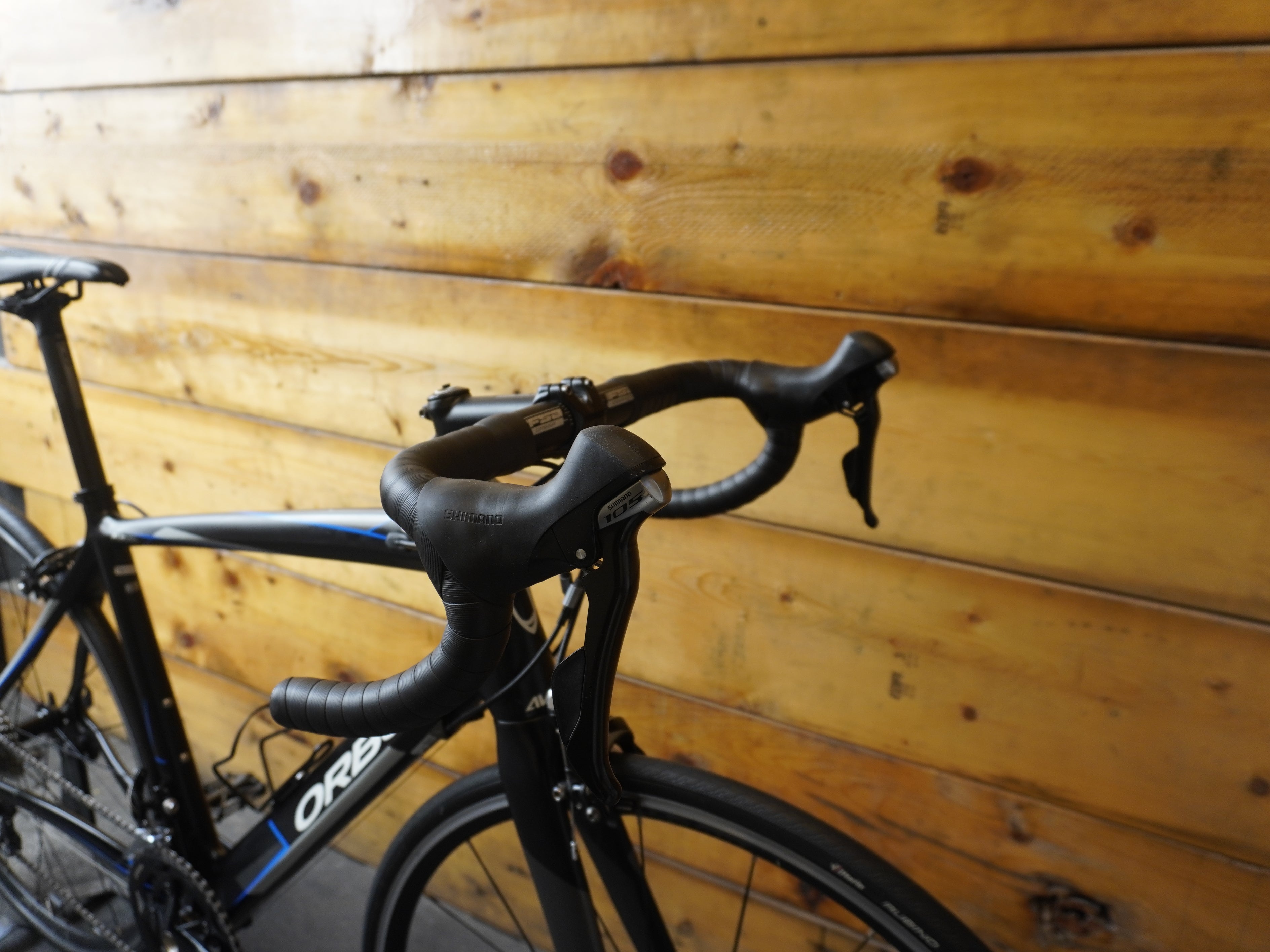 RENT Orbea Avant Road Bike