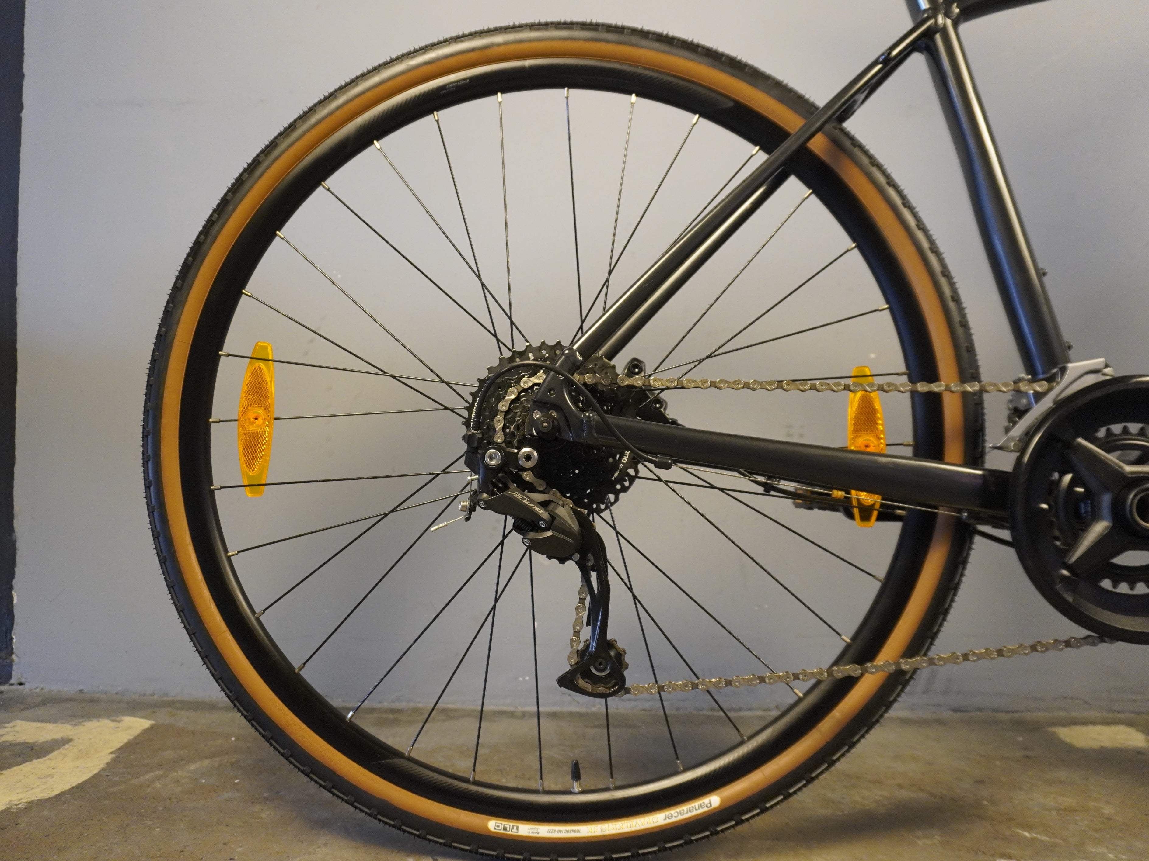 RENT Giant Escape 1 Hybrid Bike