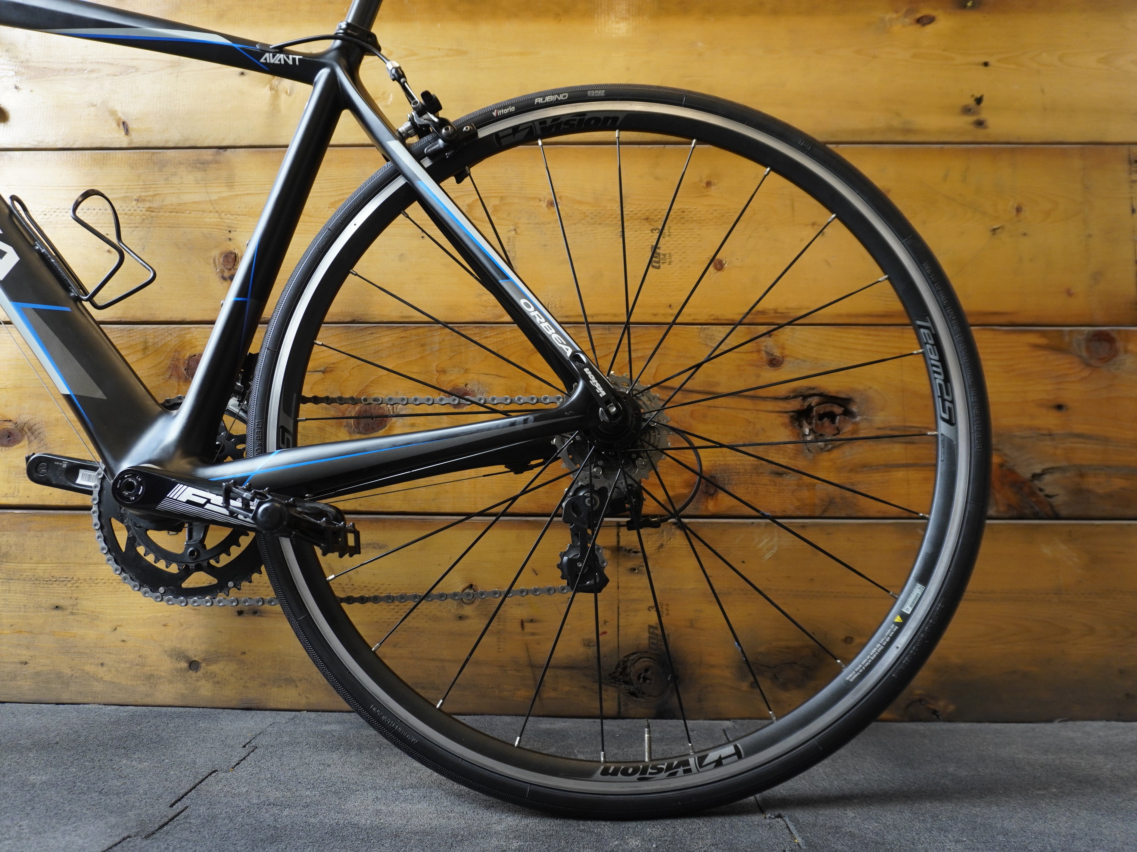 RENT Orbea Avant Road Bike