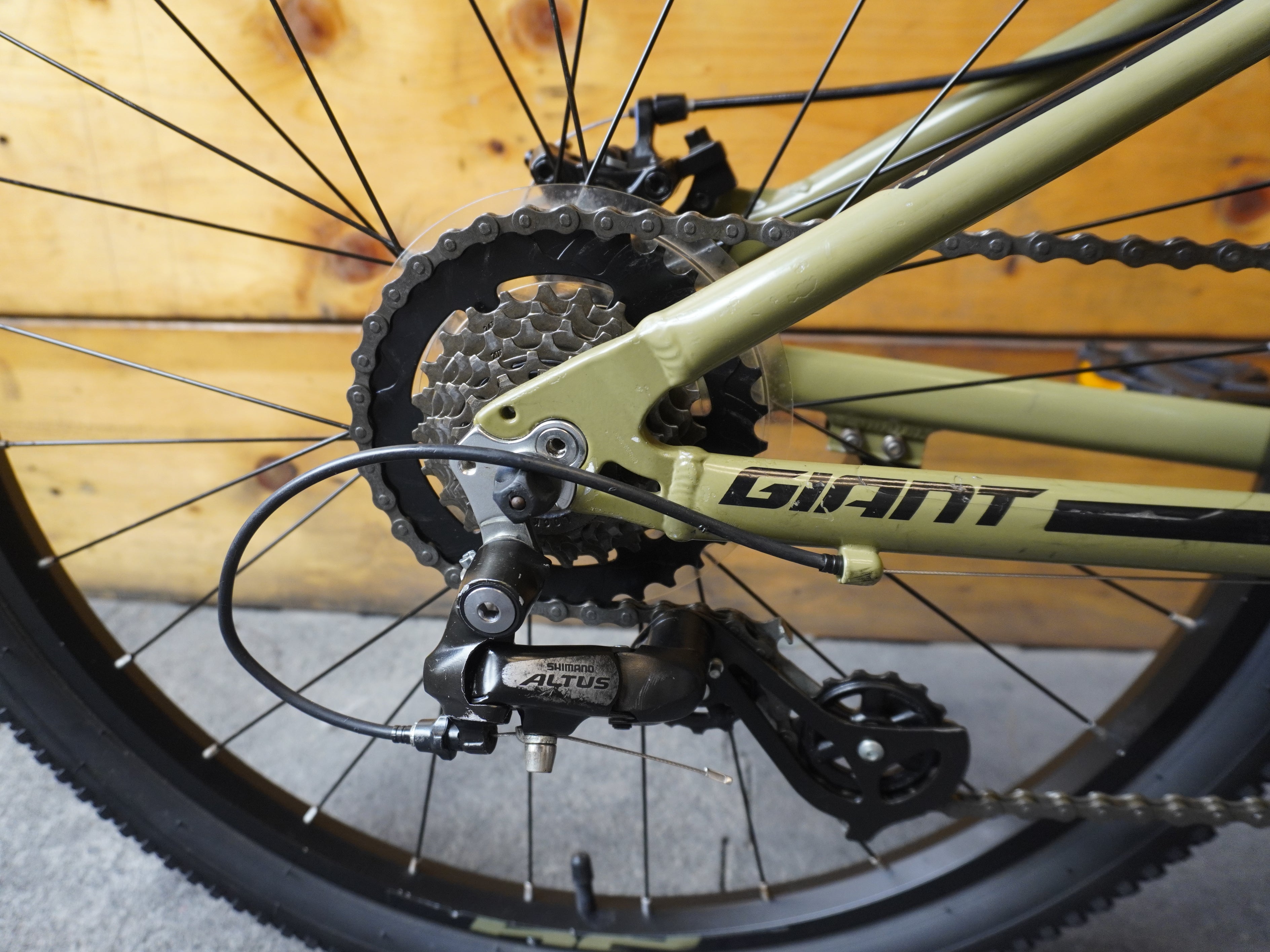RENT Giant XTC 24 Kids Bike