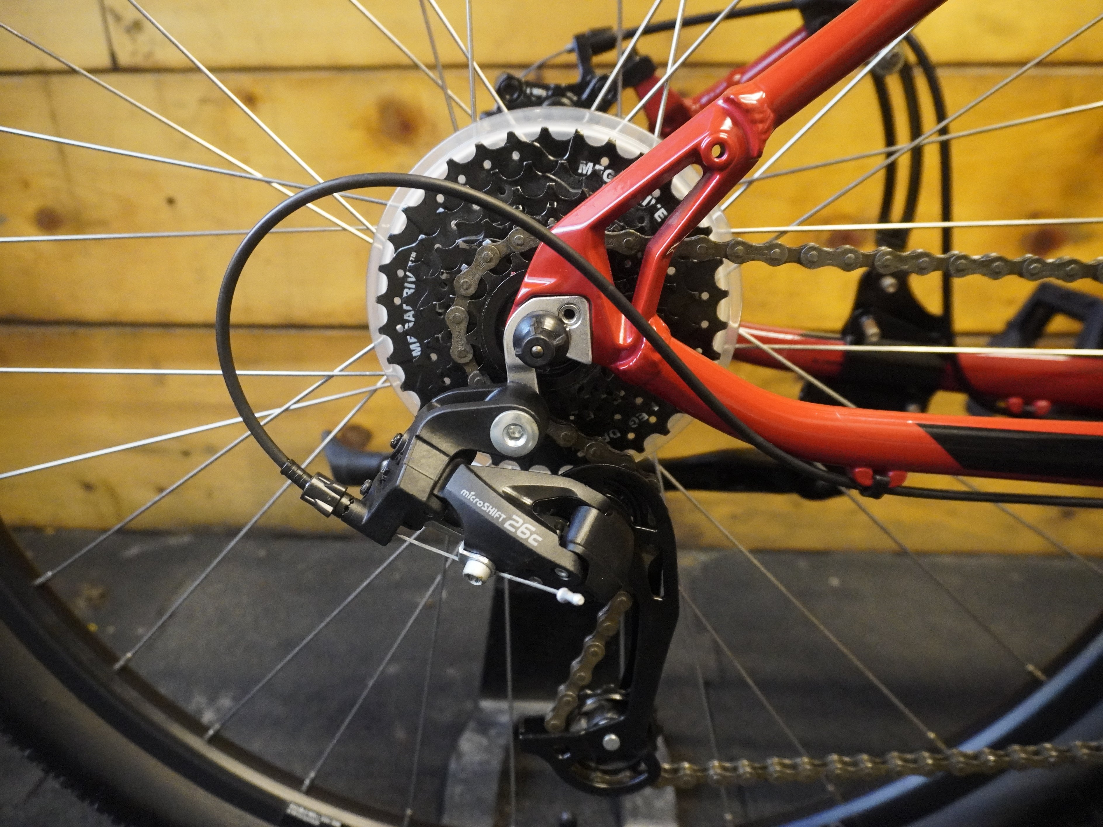 RENT GT Agressor Sport 9R Mountain Bike