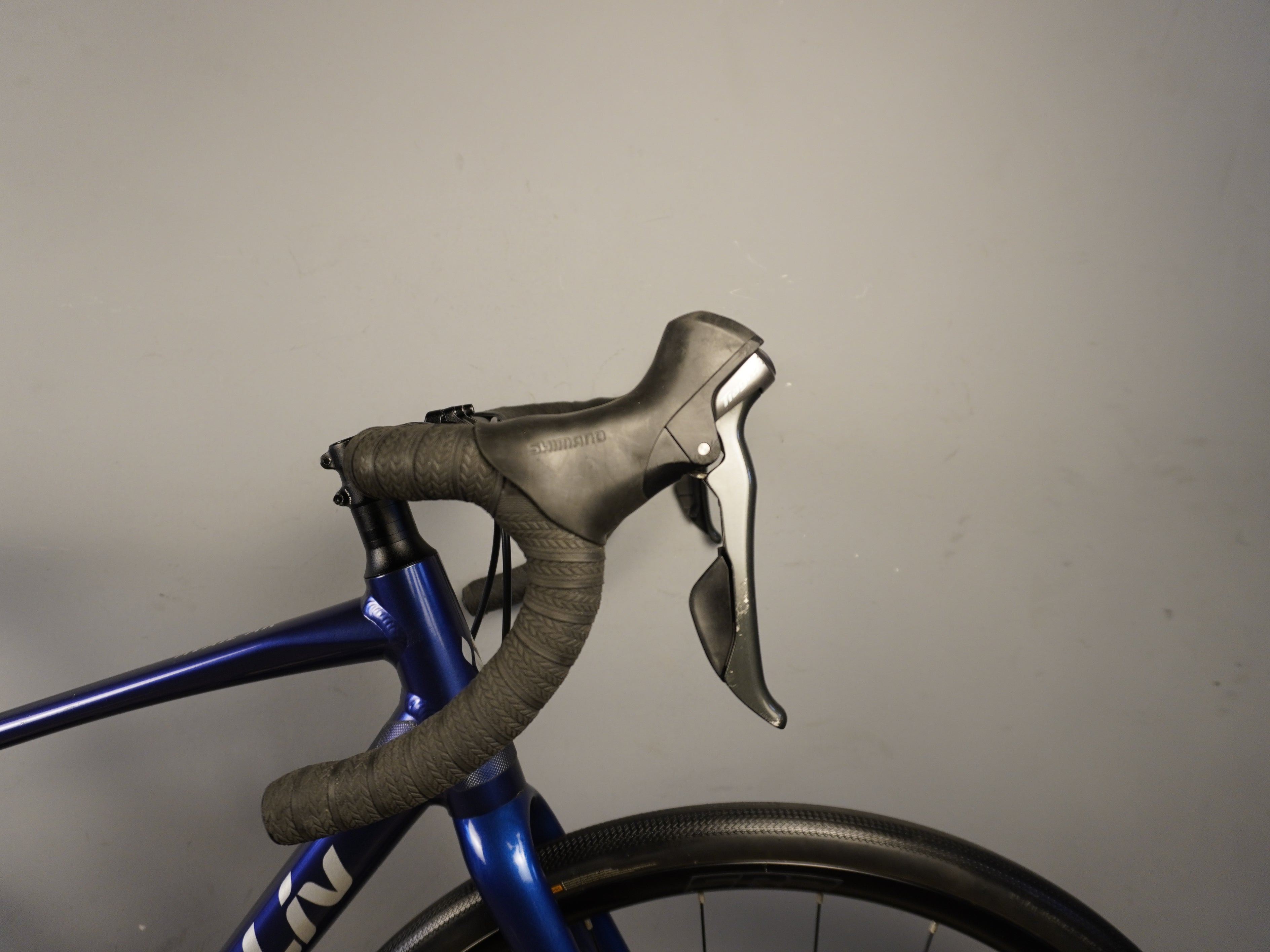 RENT Liv Avail AR 2 Road Bike
