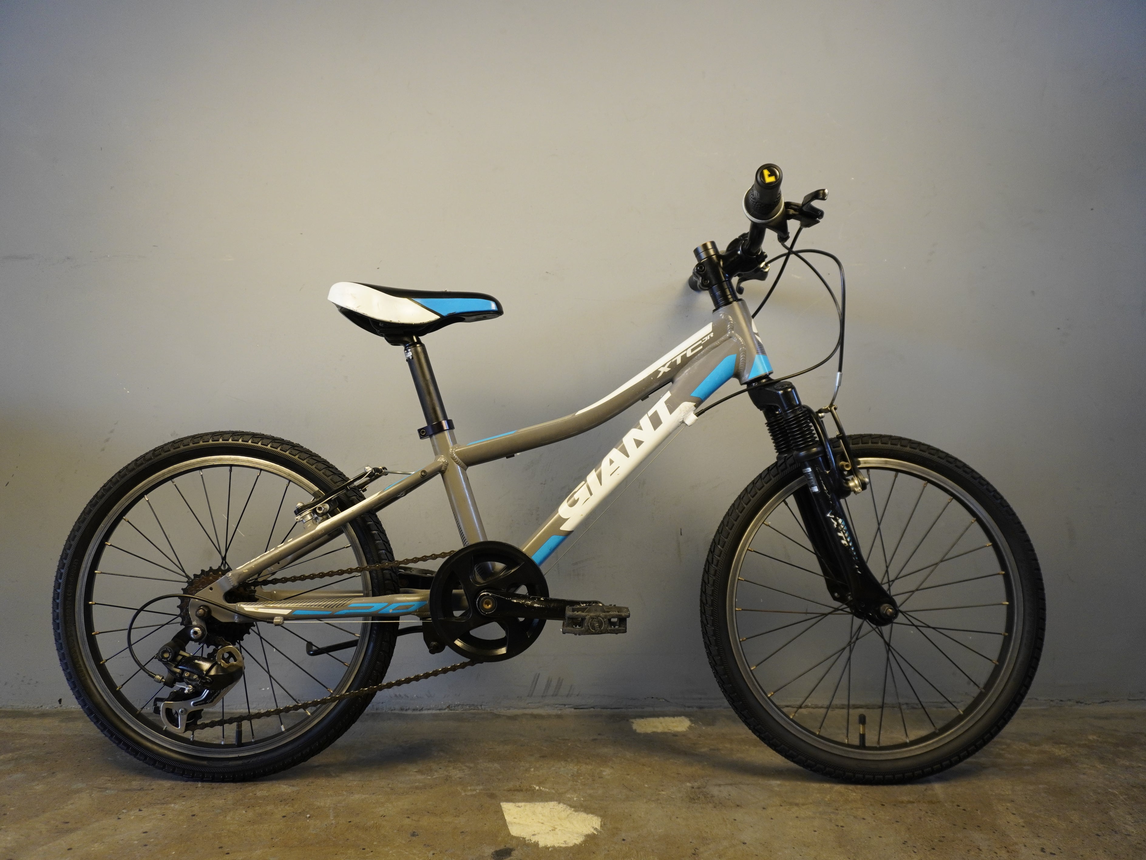 RENT Giant XTC JR Kids Bike