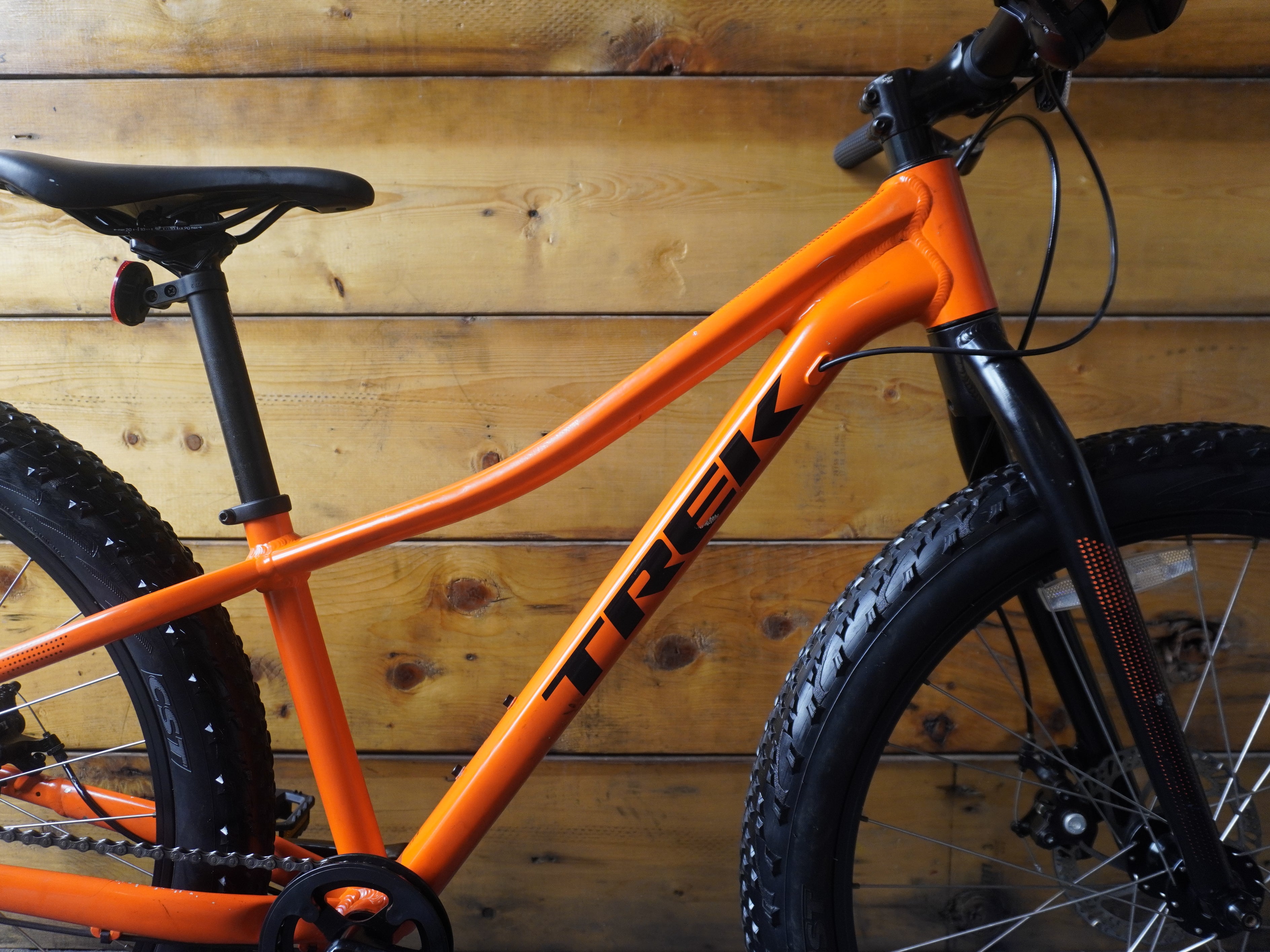 RENT Trek Roscoe 24 kids Bike