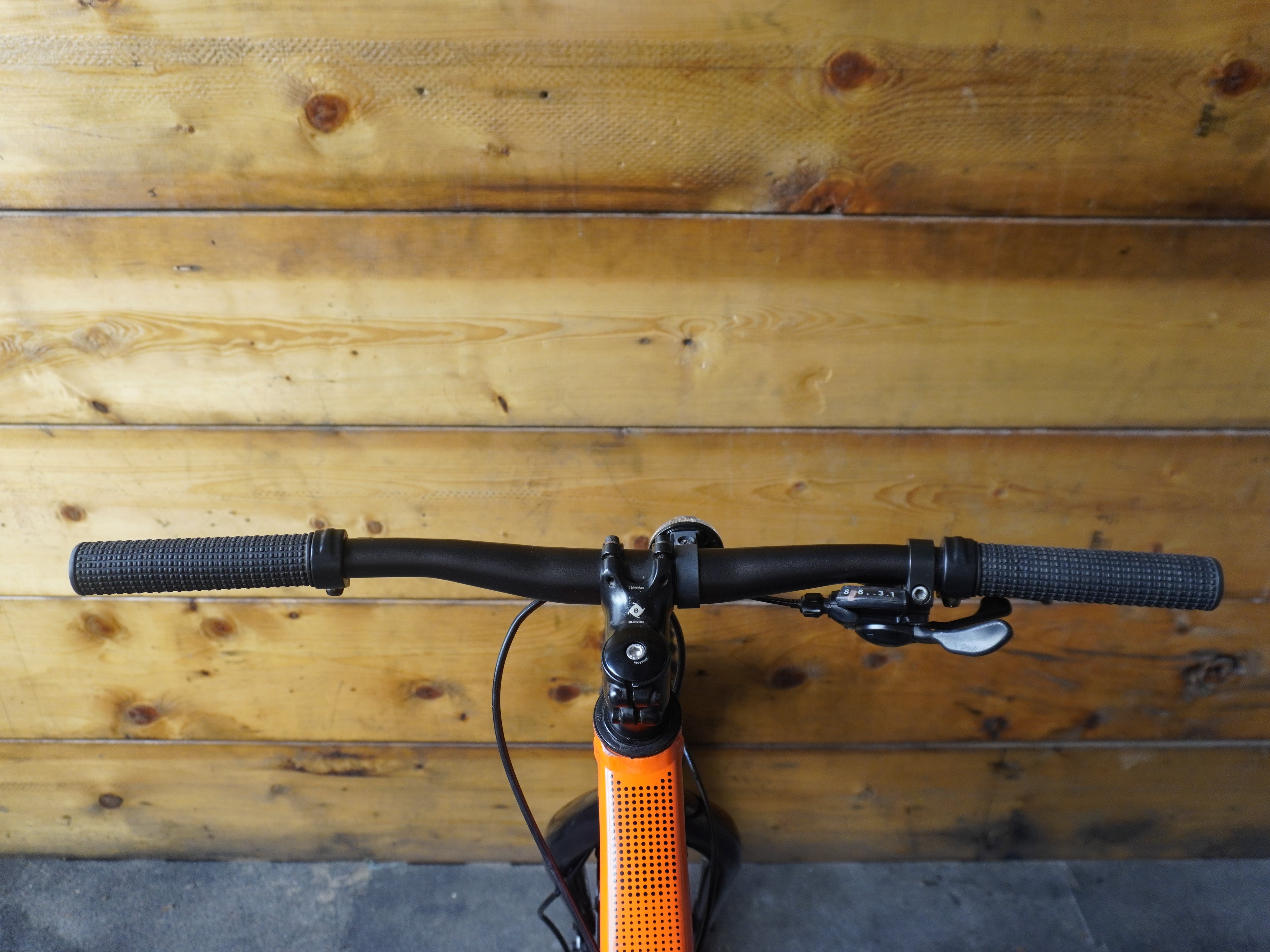 RENT Trek Roscoe 24 kids Bike