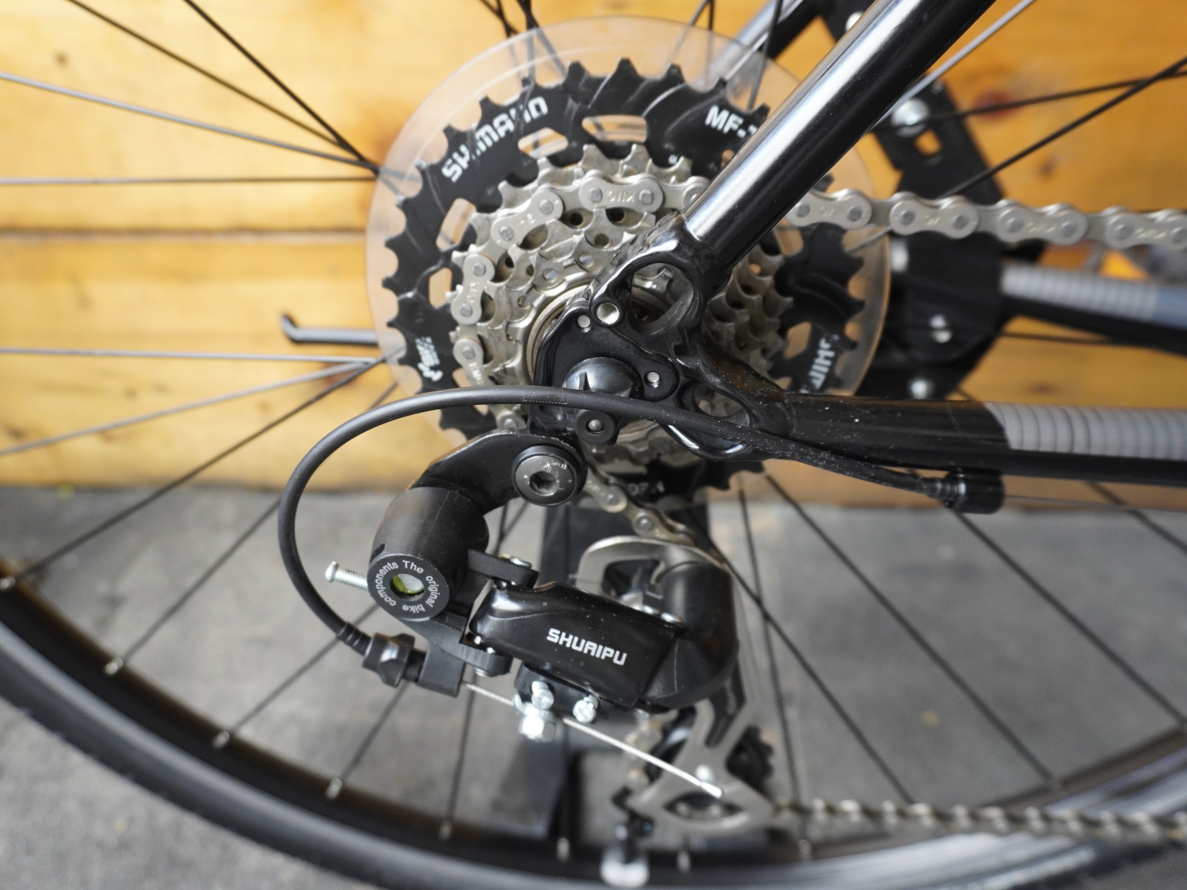 RENT Fuji Absolute 2.1 Hybrid Bike