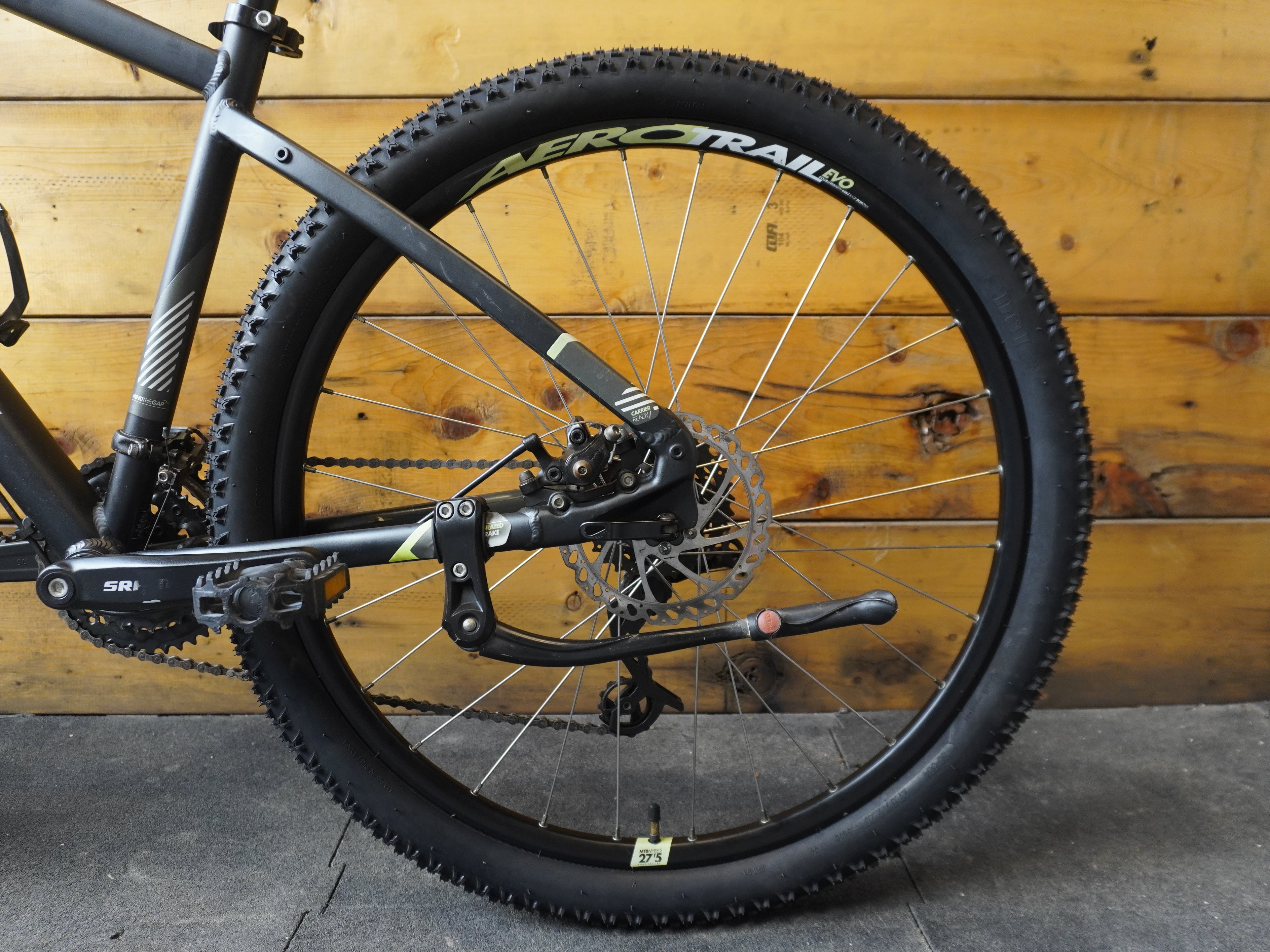 B'twin Rockrider 520 Mountain Bike