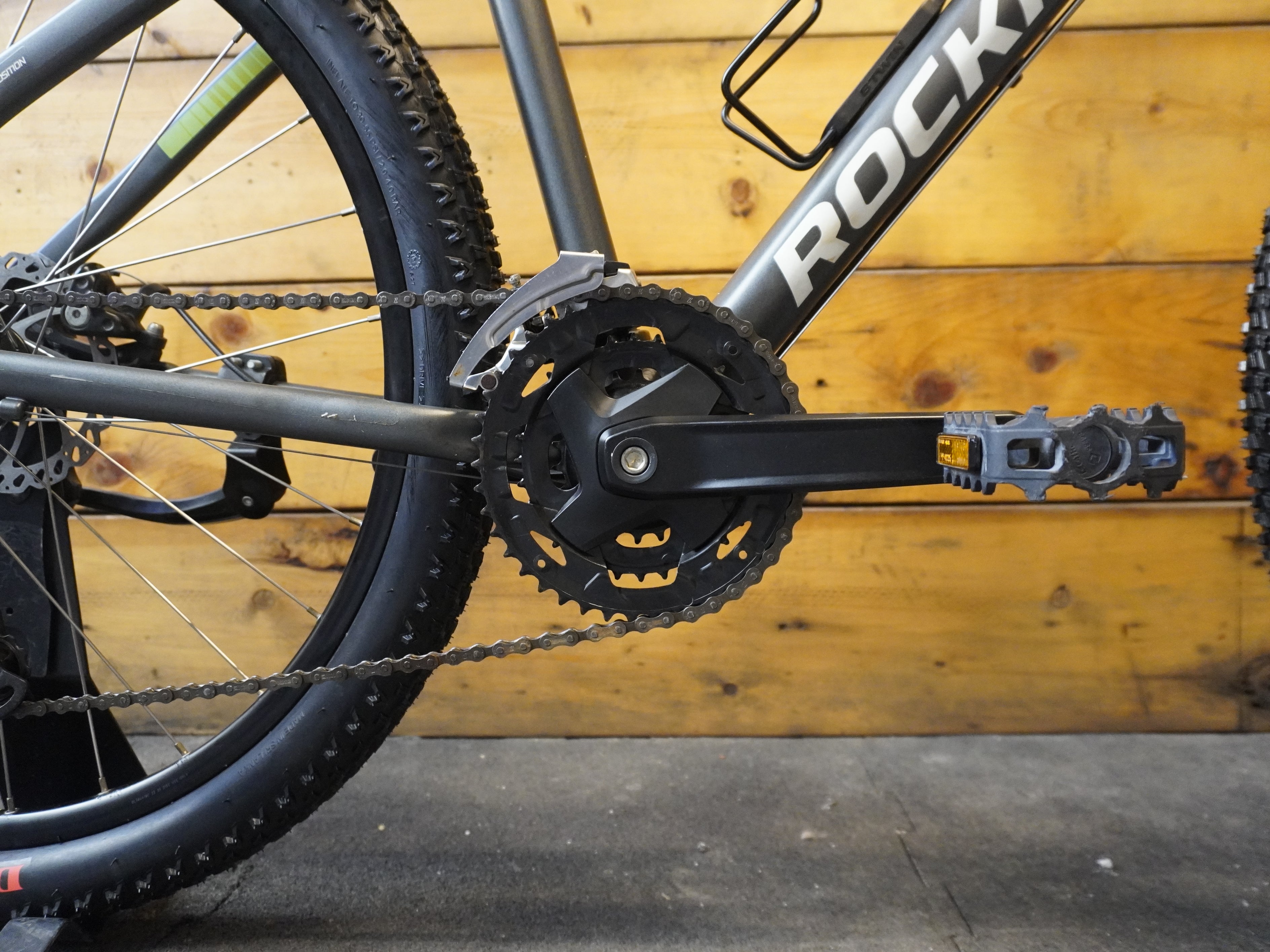 RENT Rockrider ST-520 Sport Trail Mountain Bike