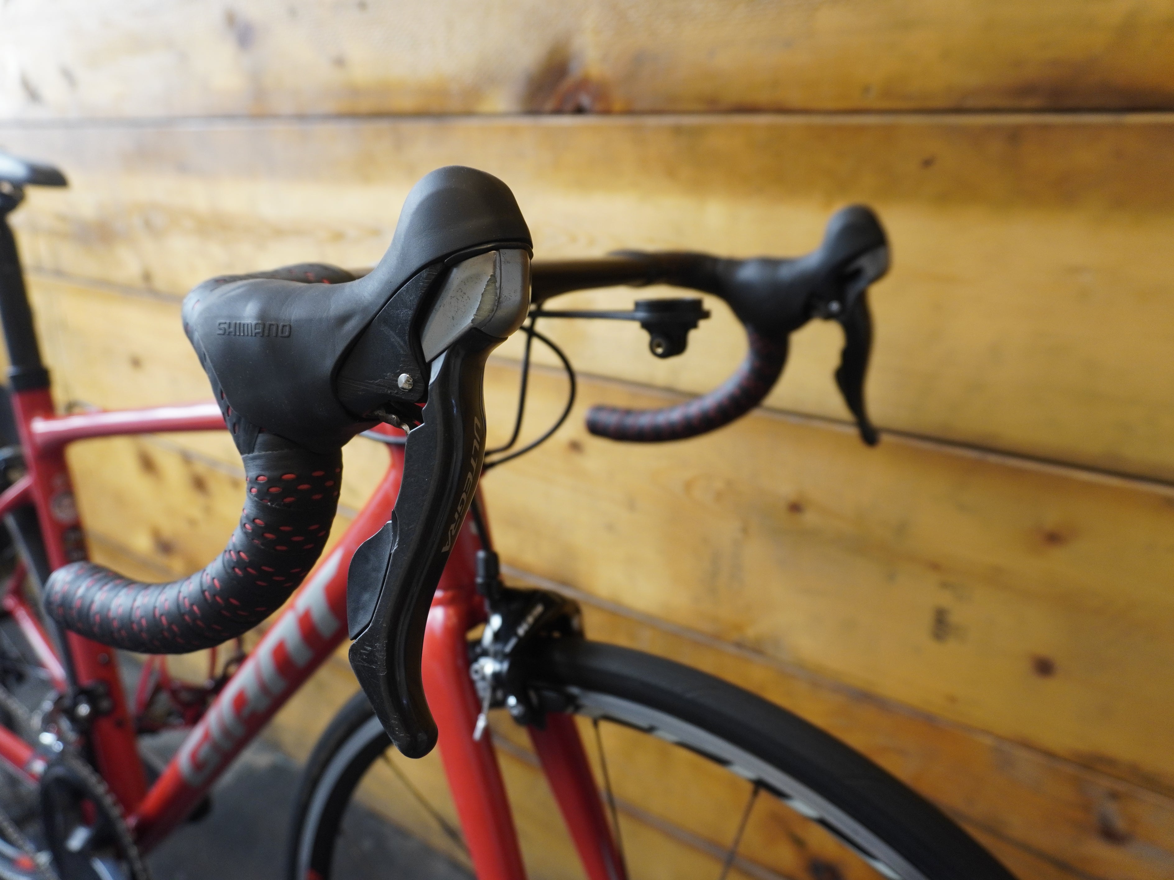 RENT Giant Content 3 Road Bike