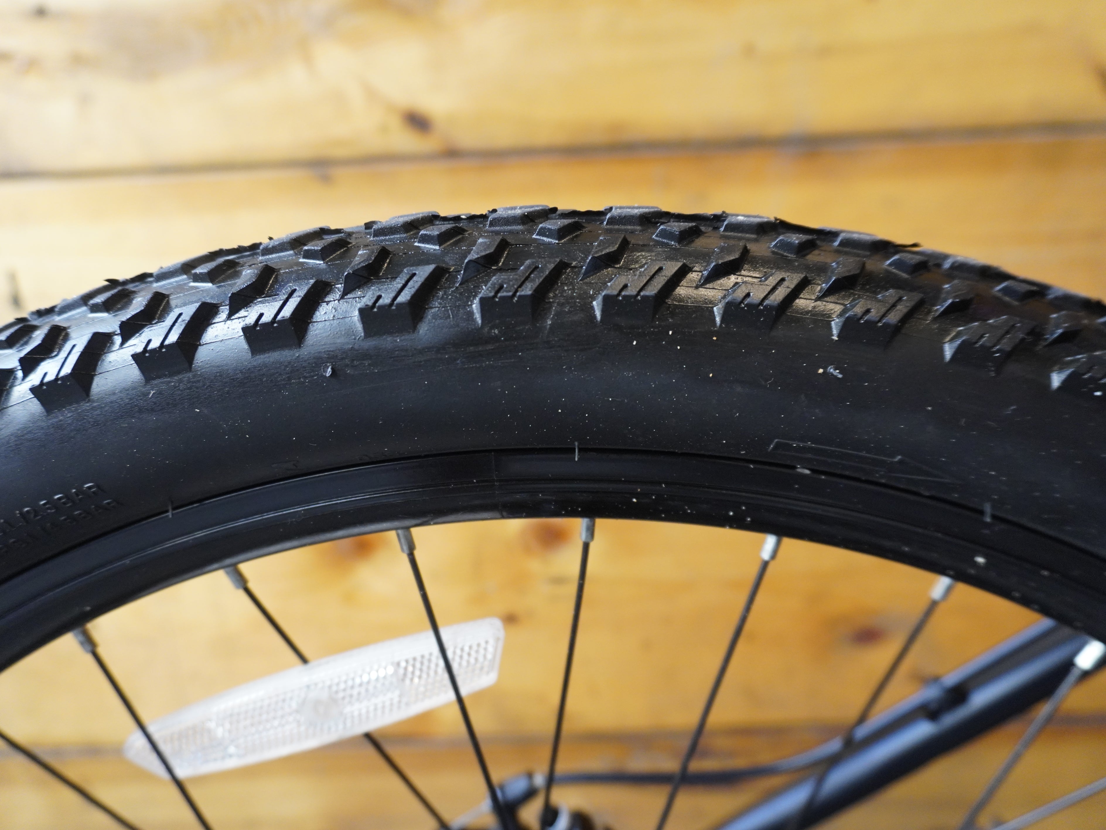 RENT Schwinn Breaker 27.5 Mountain Bike