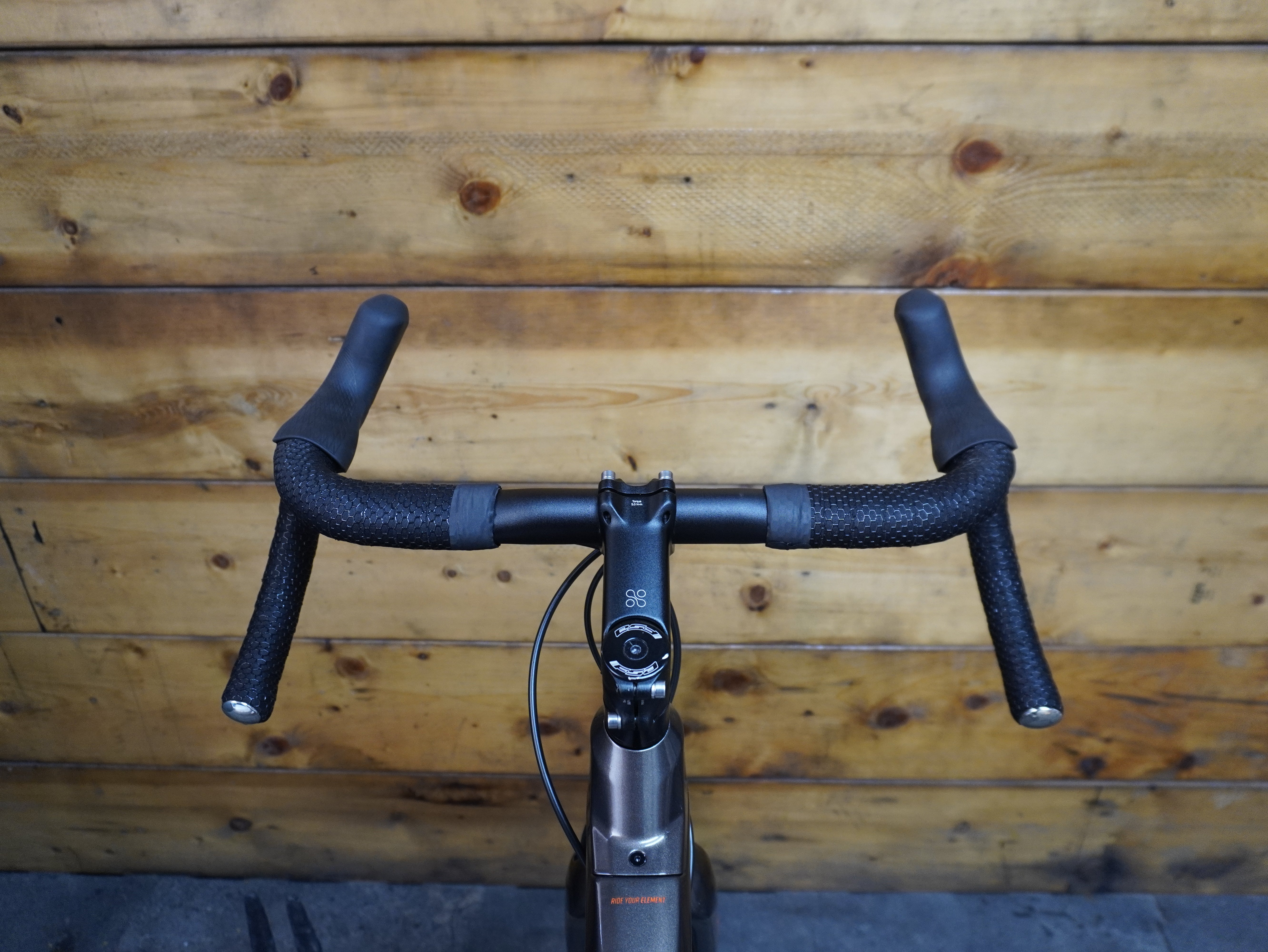 RENT Argon 18 Dark Matter GRX Gravel Bike