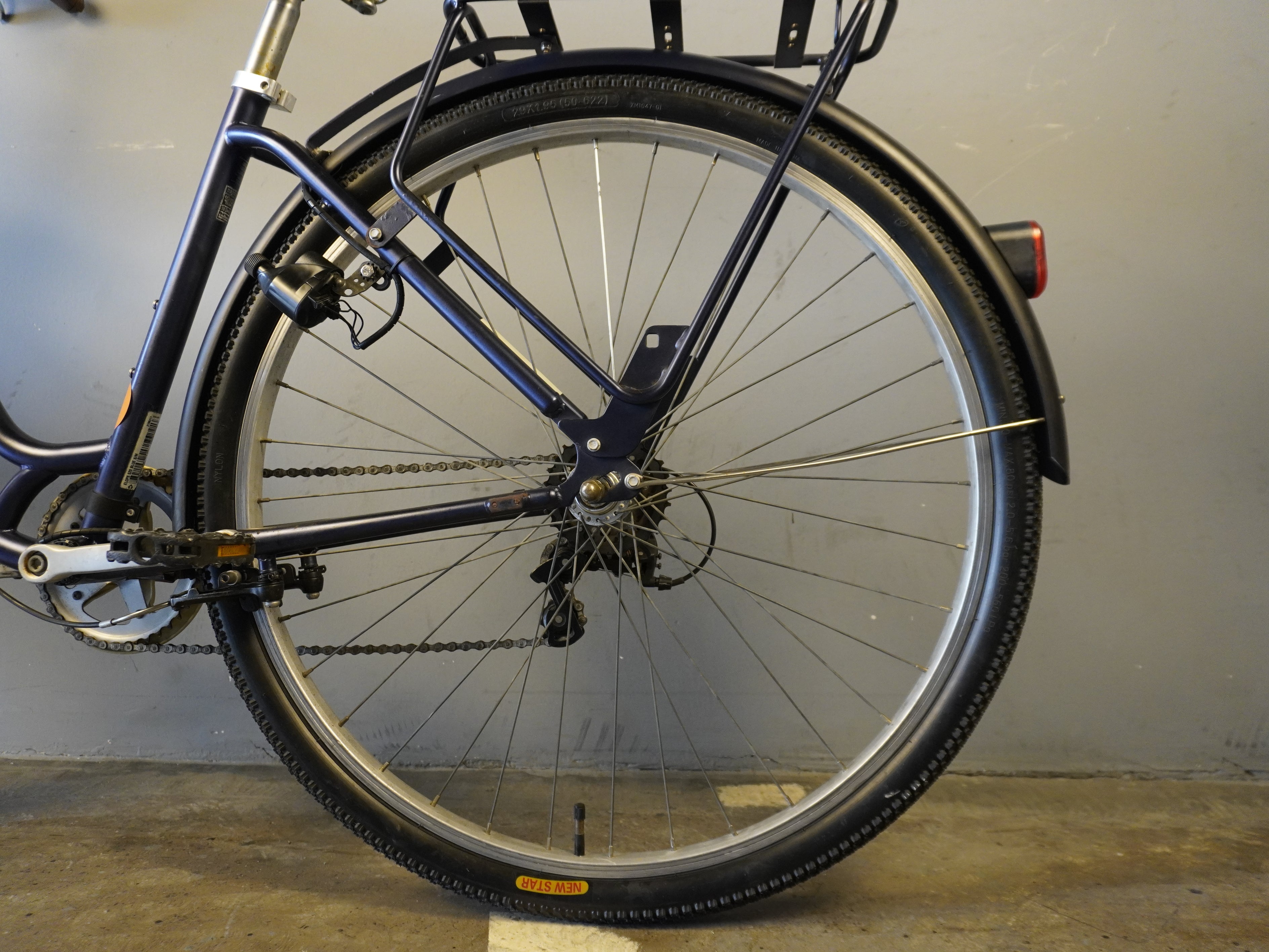B'twin Elops 520 Cruiser Bike