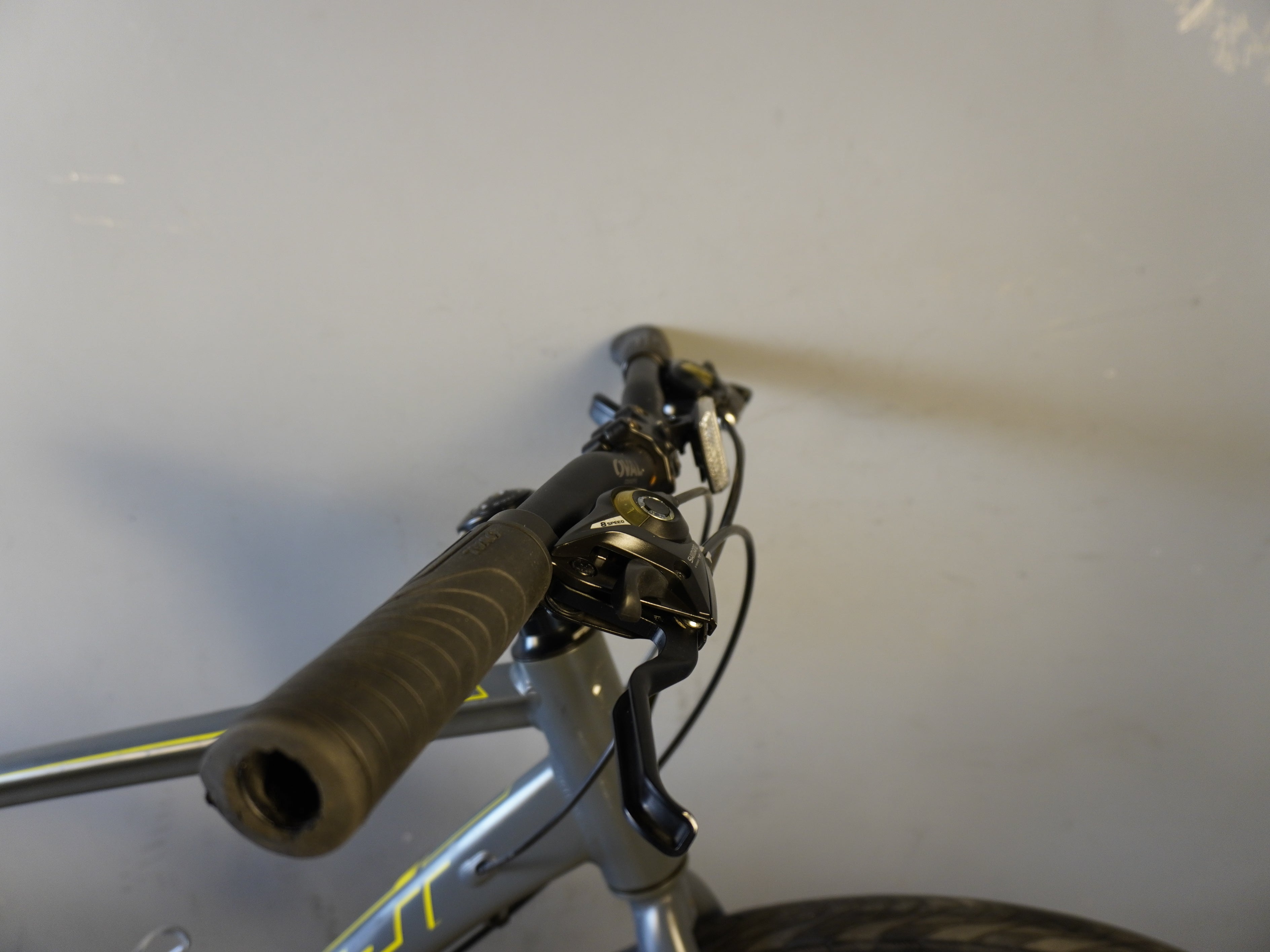 Fuji Absolute 1.9 Hybrid Bike