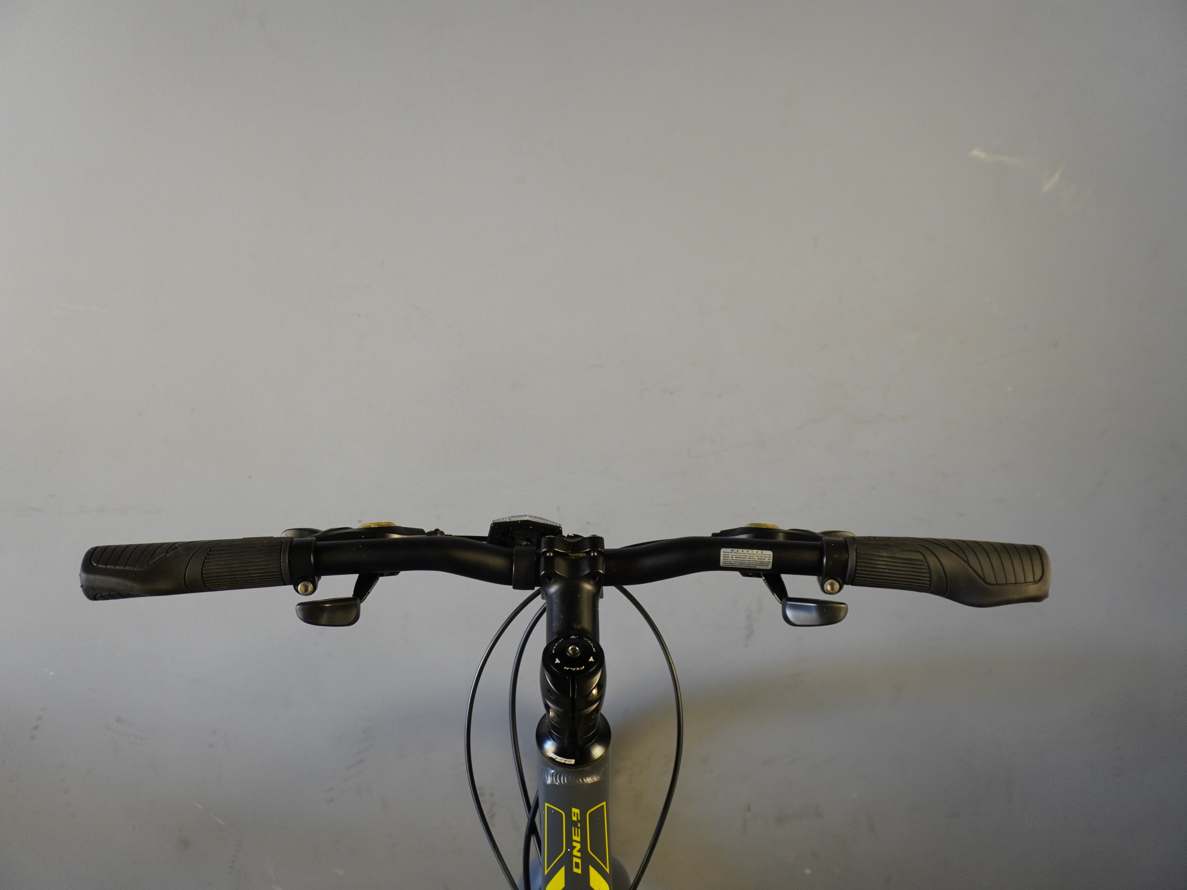 Fuji Absolute 1.9 Hybrid Bike