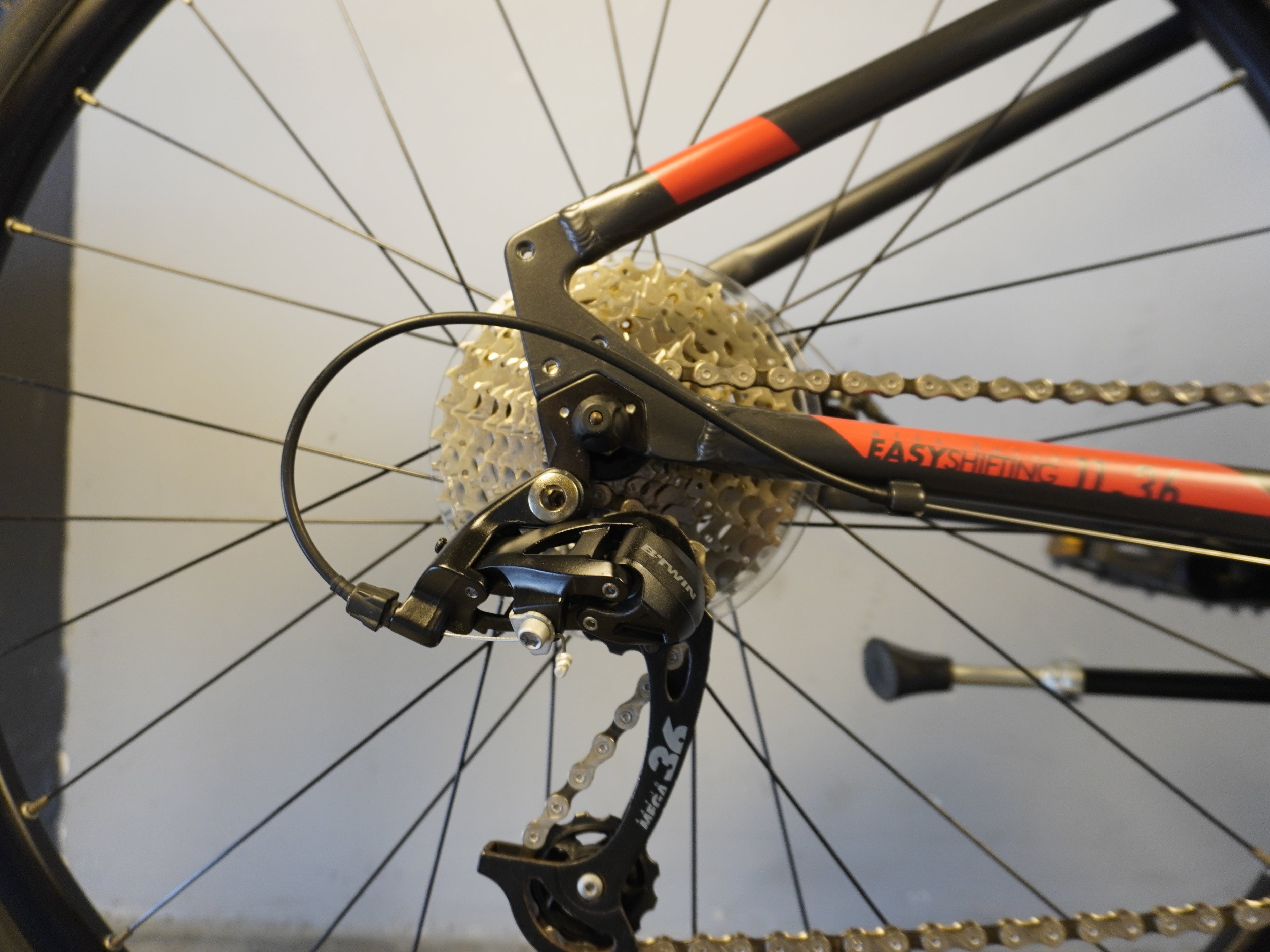 B'twin Riverside 500 Mountain Bike