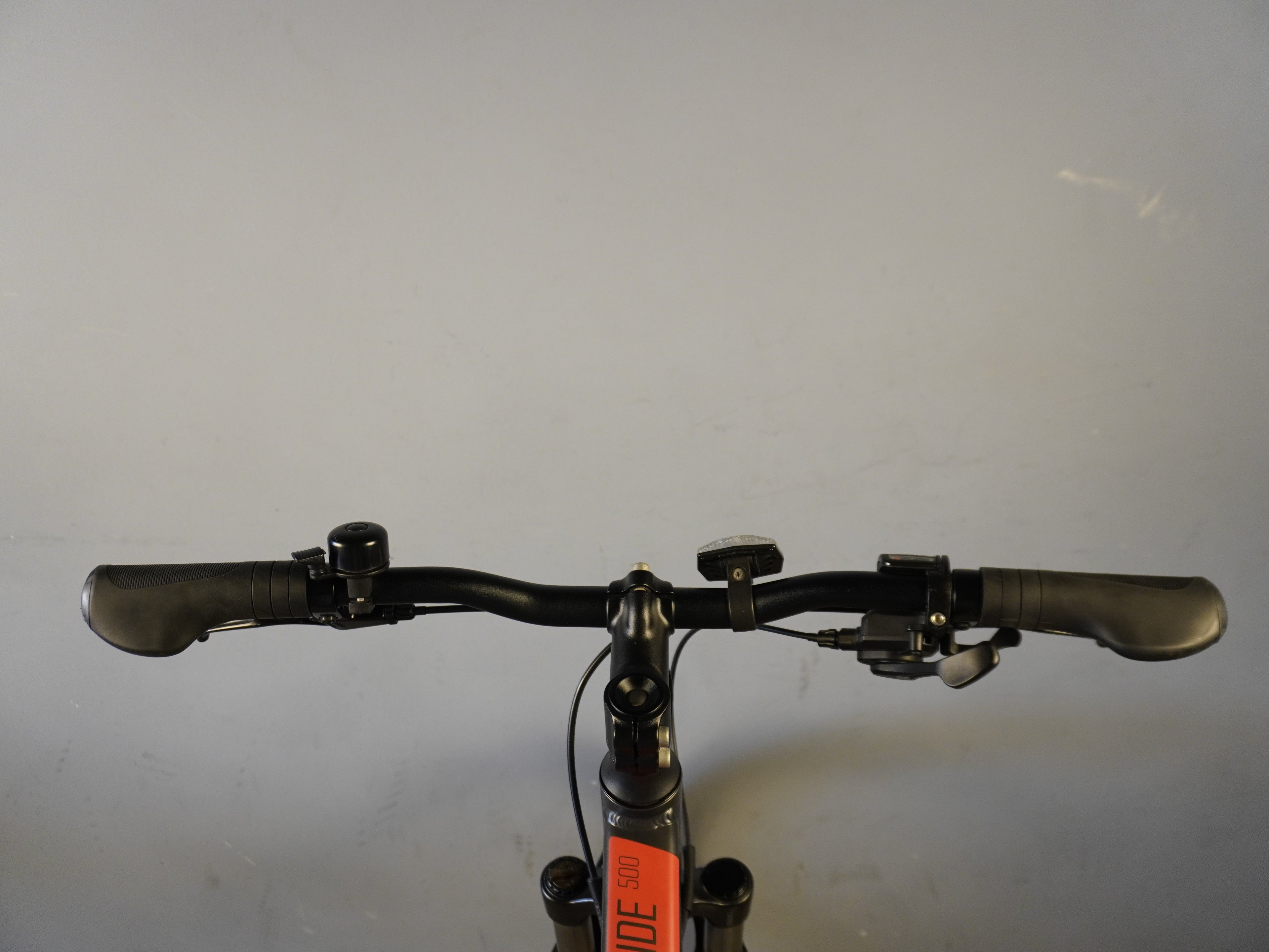 B'twin Riverside 500 Mountain Bike