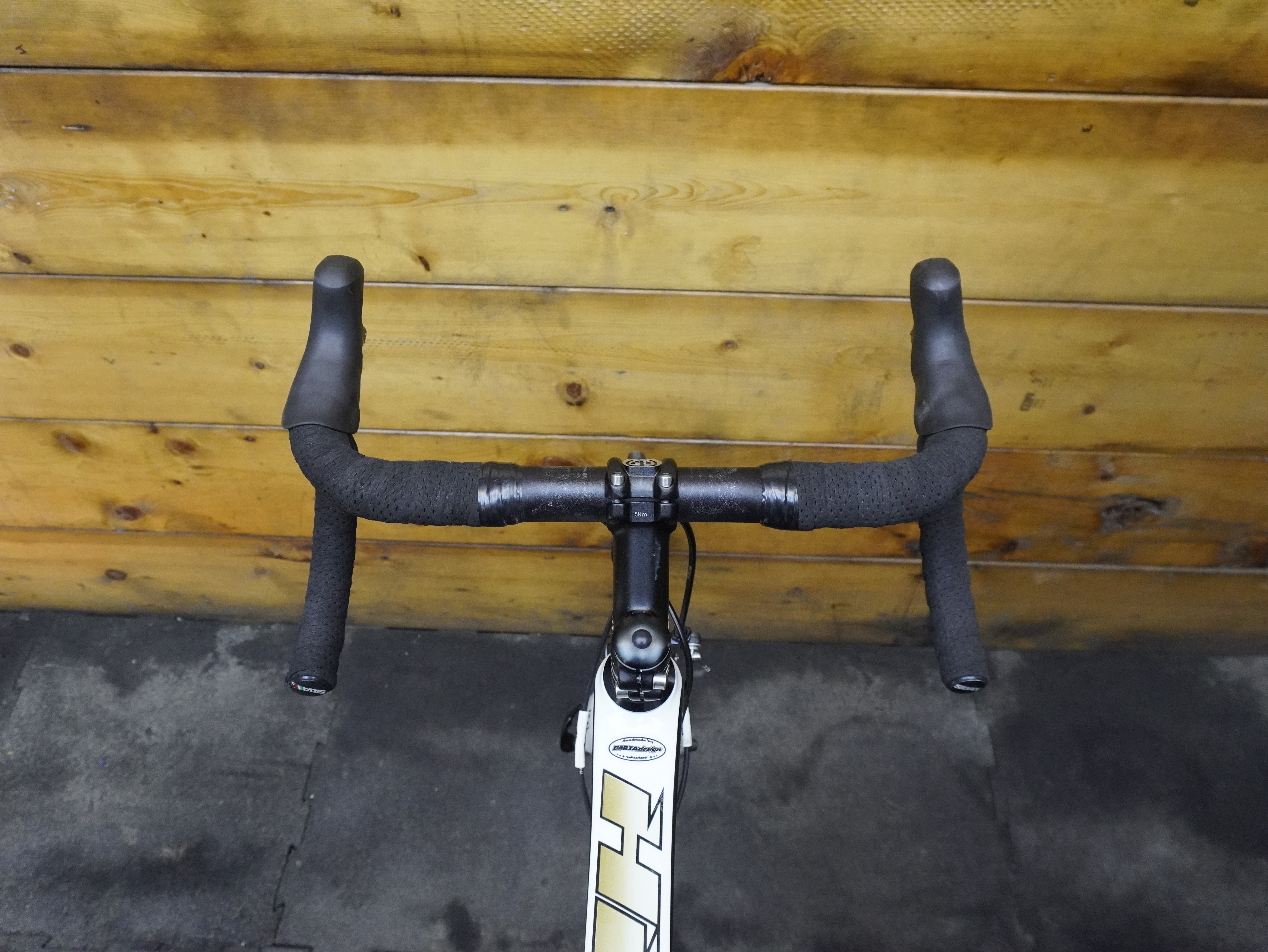 Gara Italia Hell Z5 Road Bike