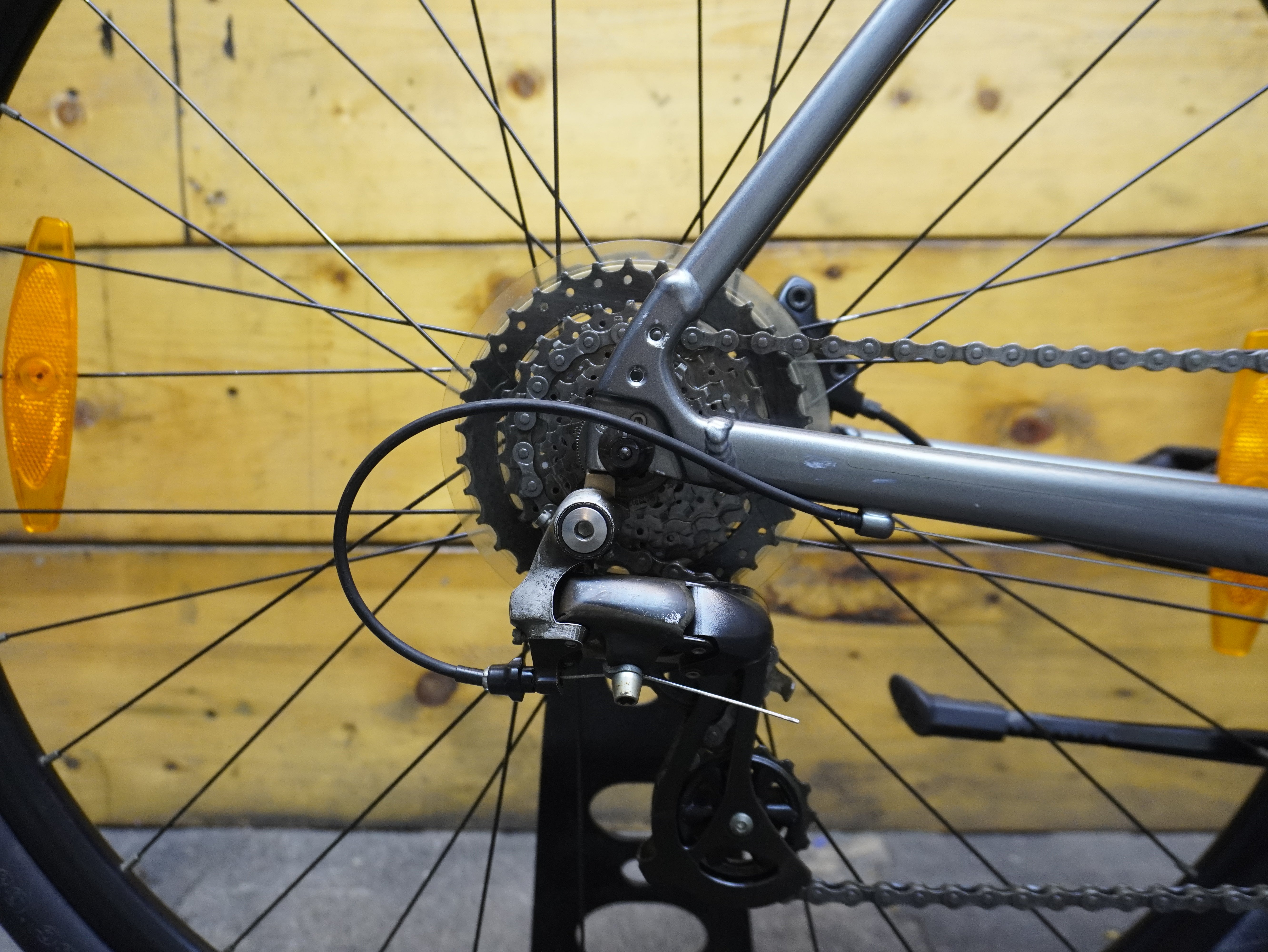 Giant Escape 2 Hybrid Bike