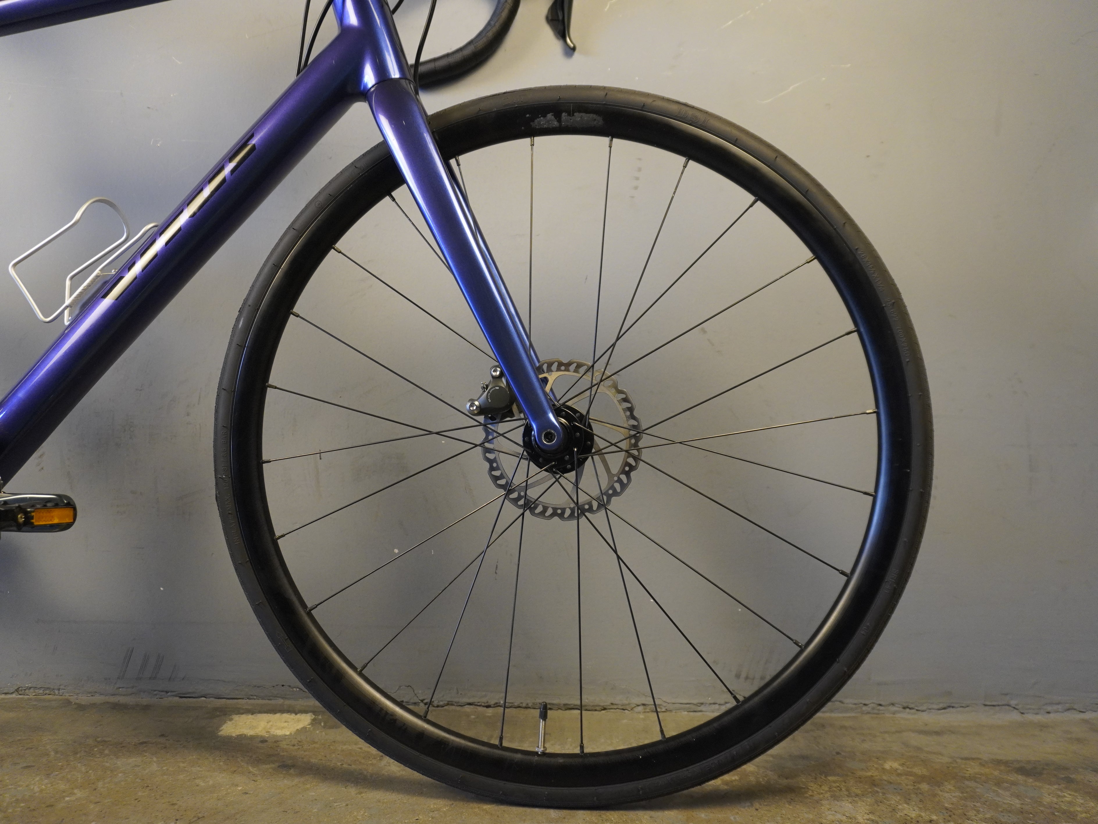 RENT Vitus Zenium CRS Road Bike