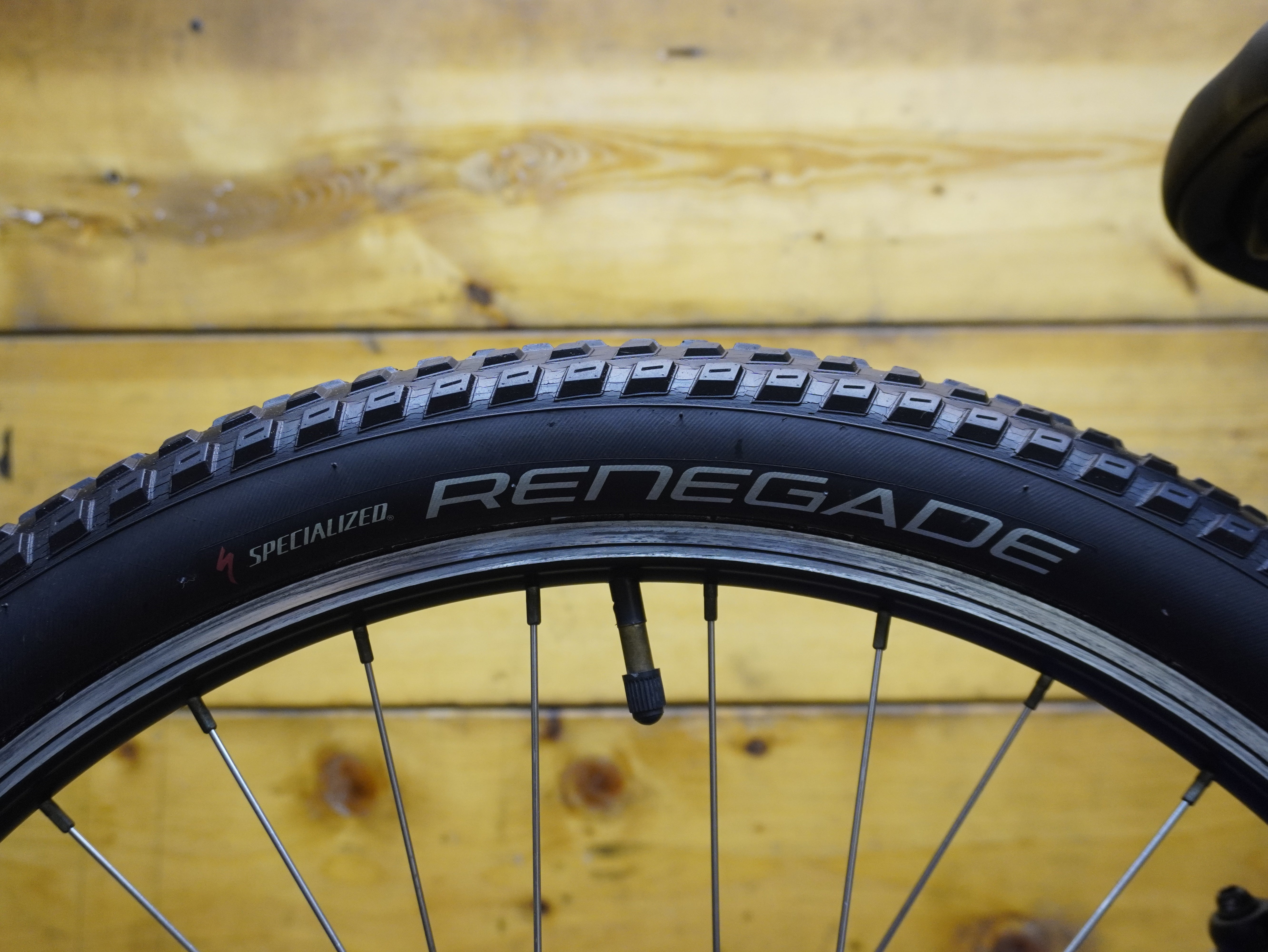 Specialized Hotrock 24" Kids' Bike