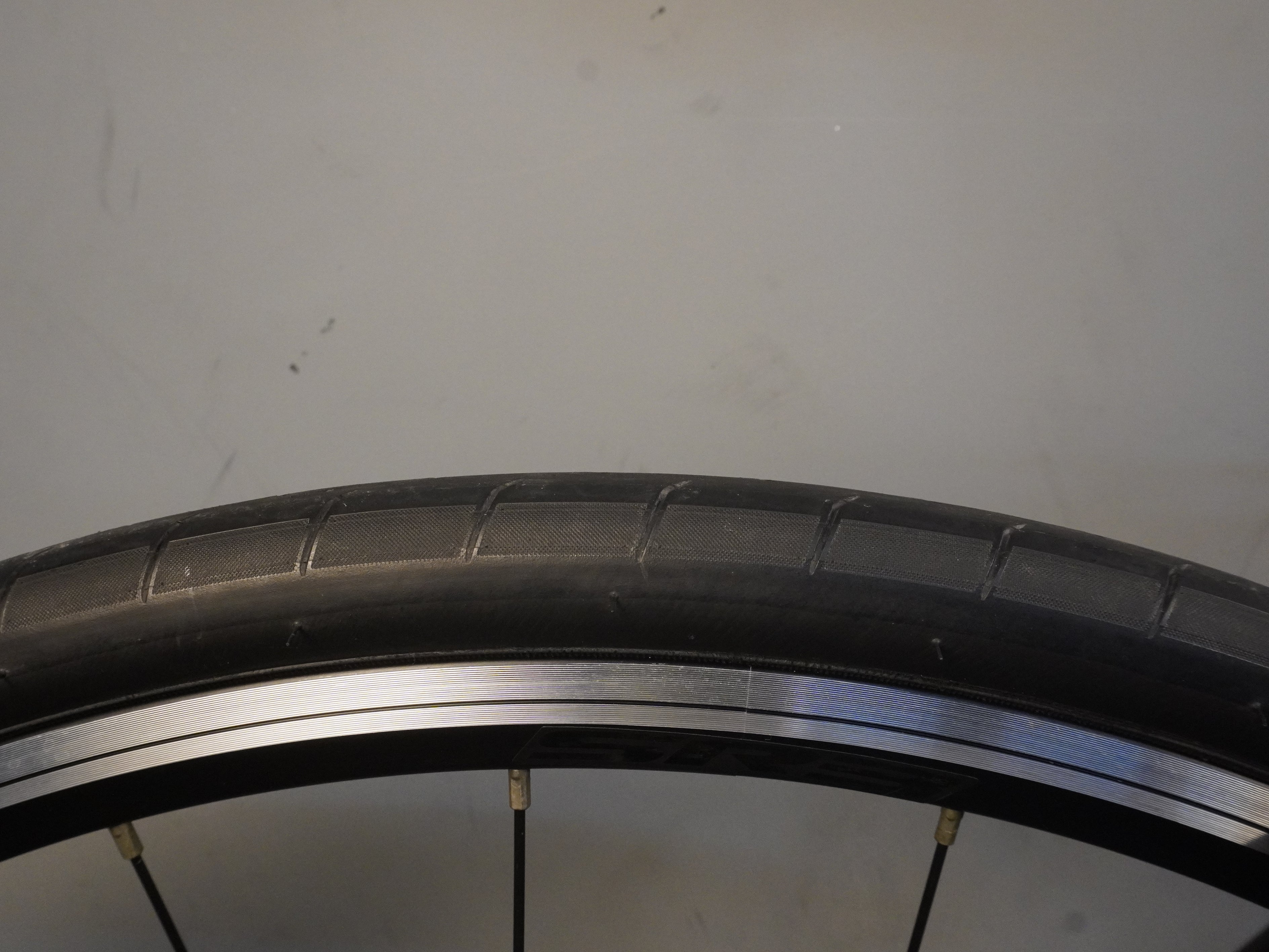 Giant Contend 3 Road Bike