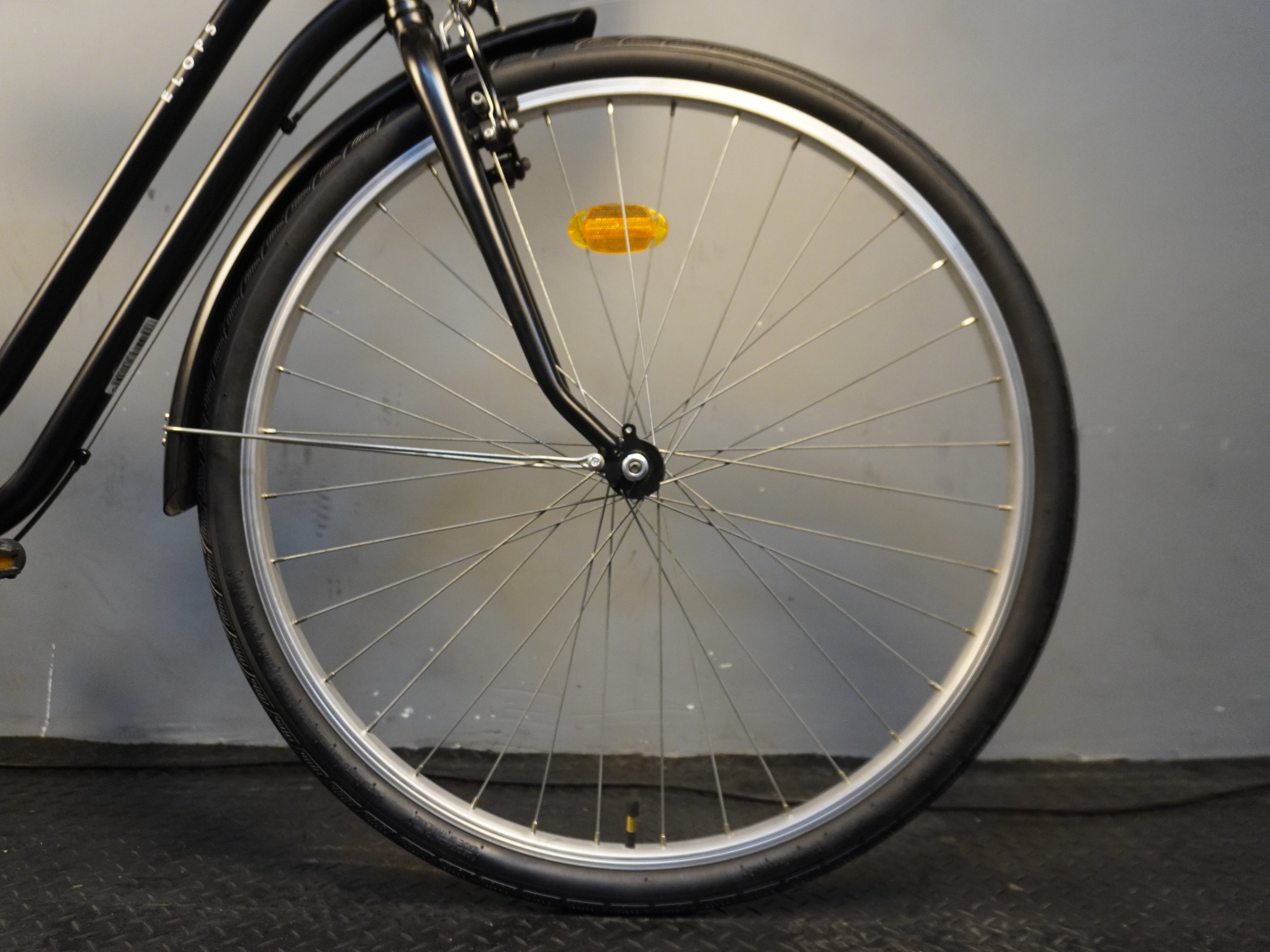 B'twin Elops 100 Cruiser Bike