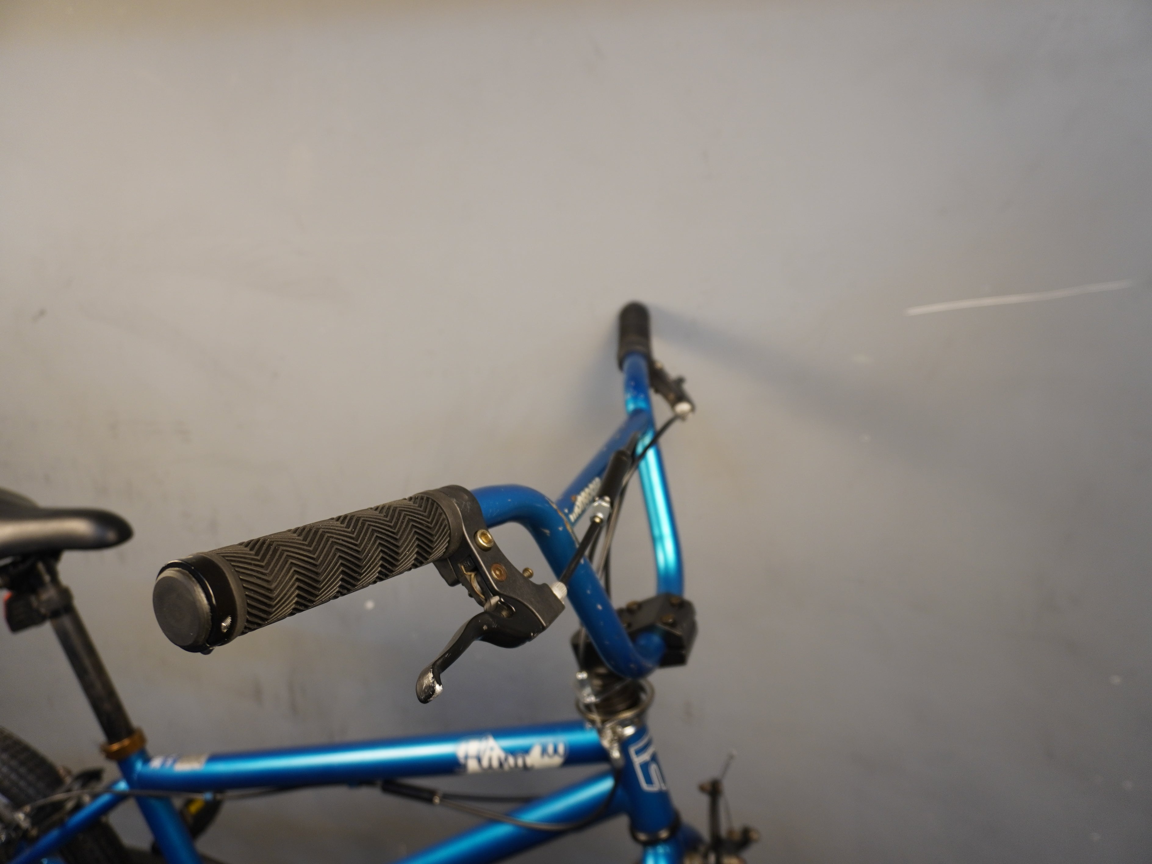 Mongoose Fling 100 BMX Bike