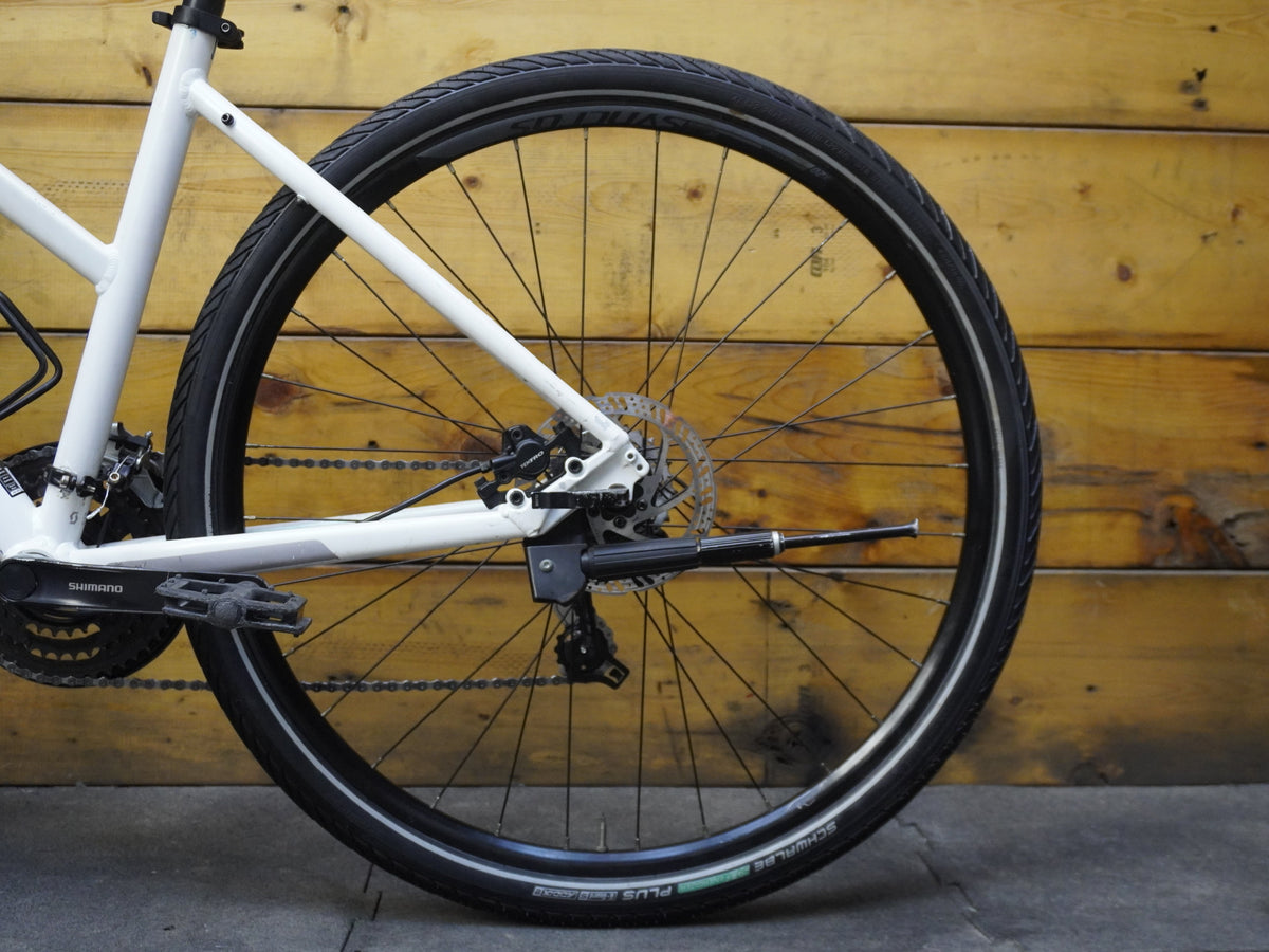 RENT Scott Sub Cross 50 Women’s Hybrid Bike