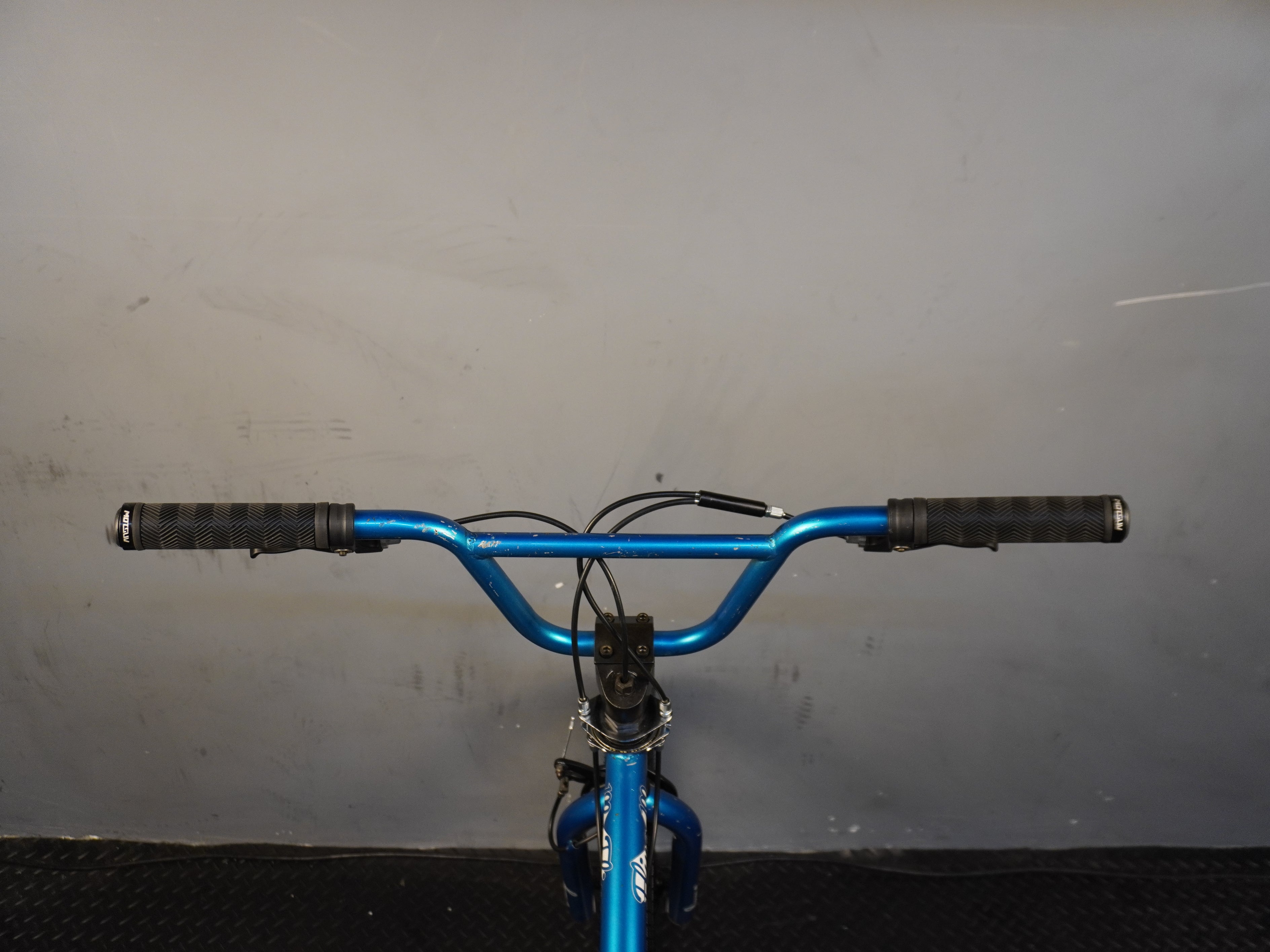 Mongoose Fling 100 BMX Bike
